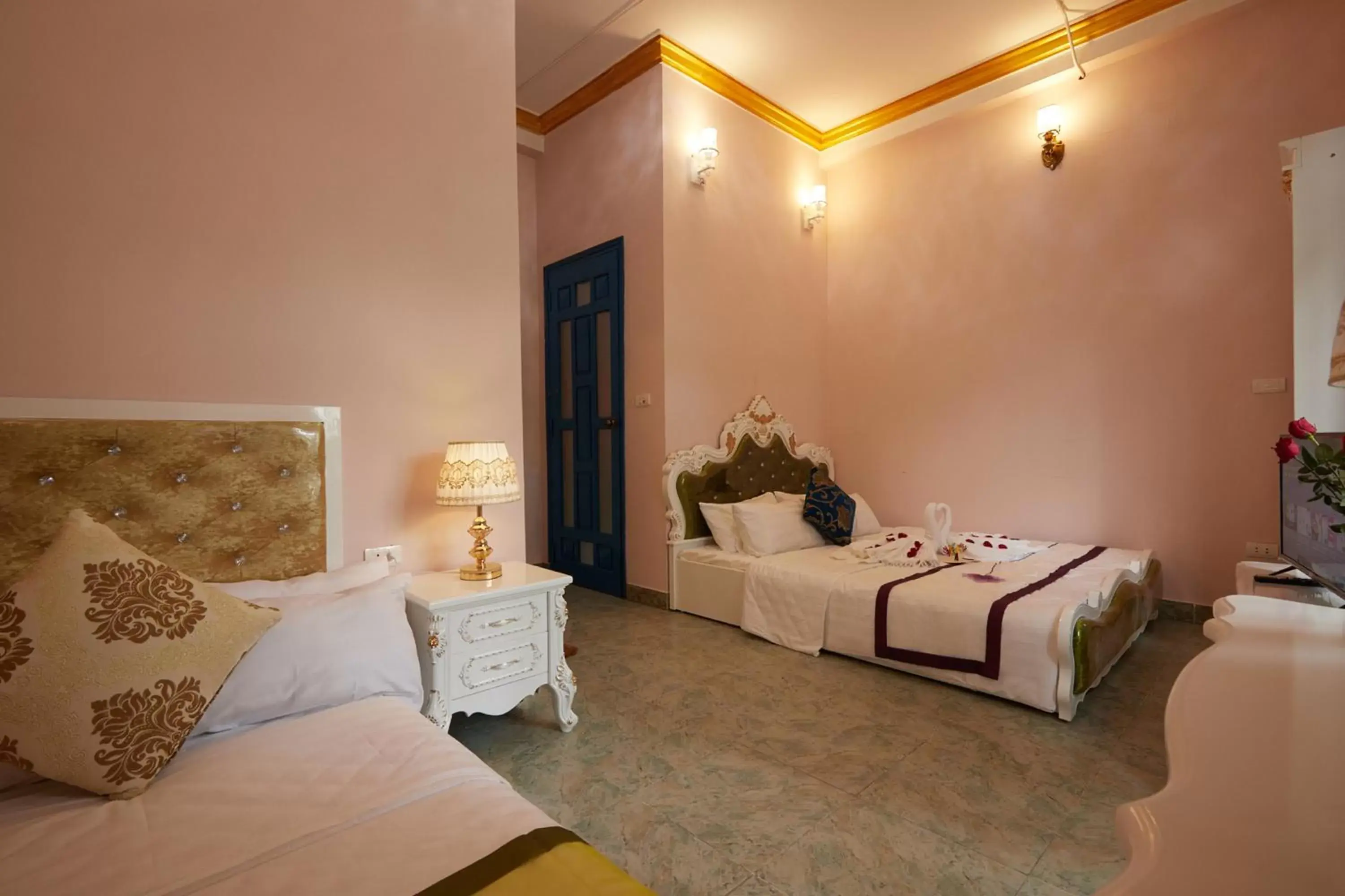 Bed in Lucky Budda Inn Villa Bed in Lucky Budda Inn Villa