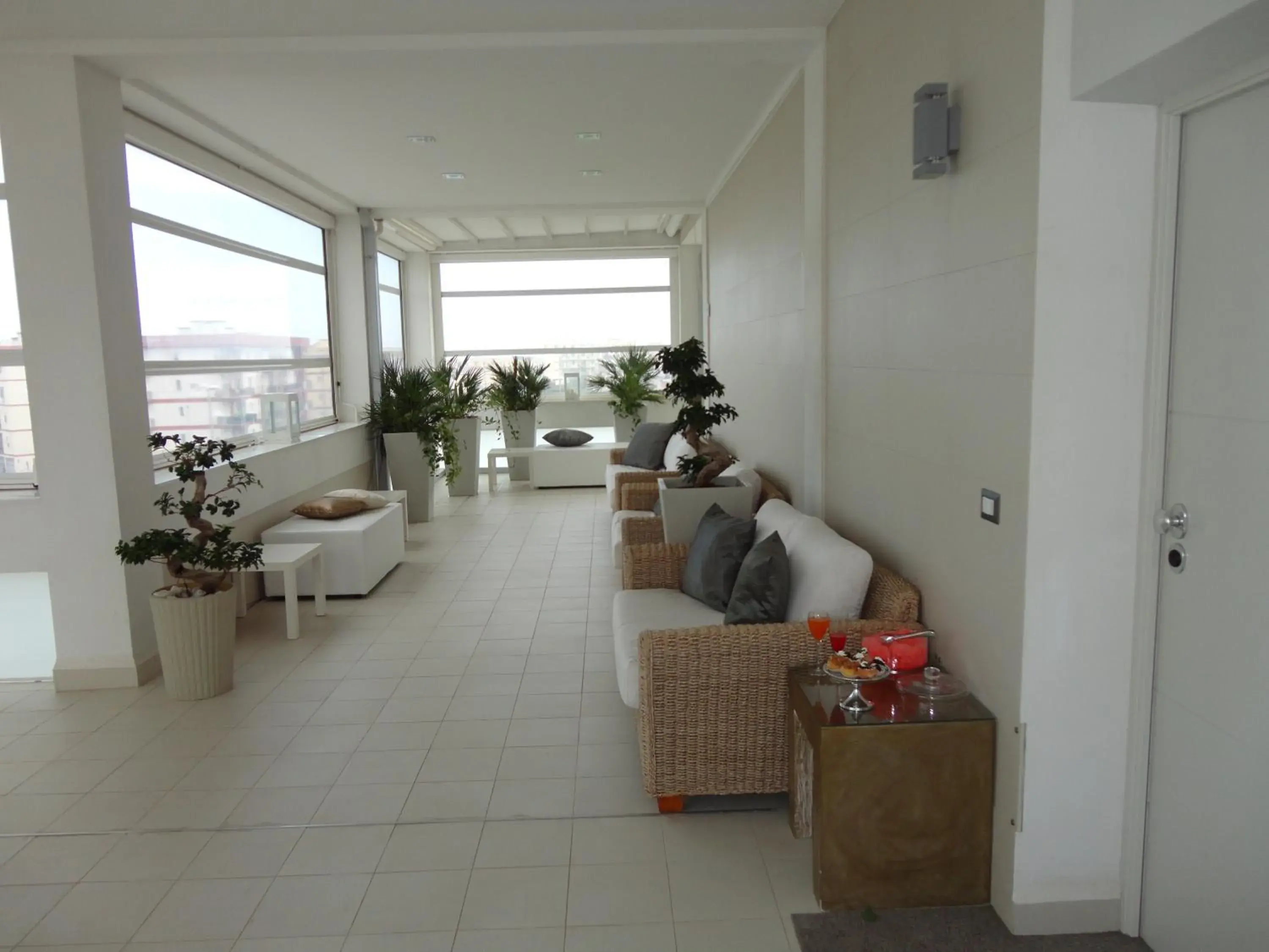 Day, Seating Area in Soglow Business Class Hotel