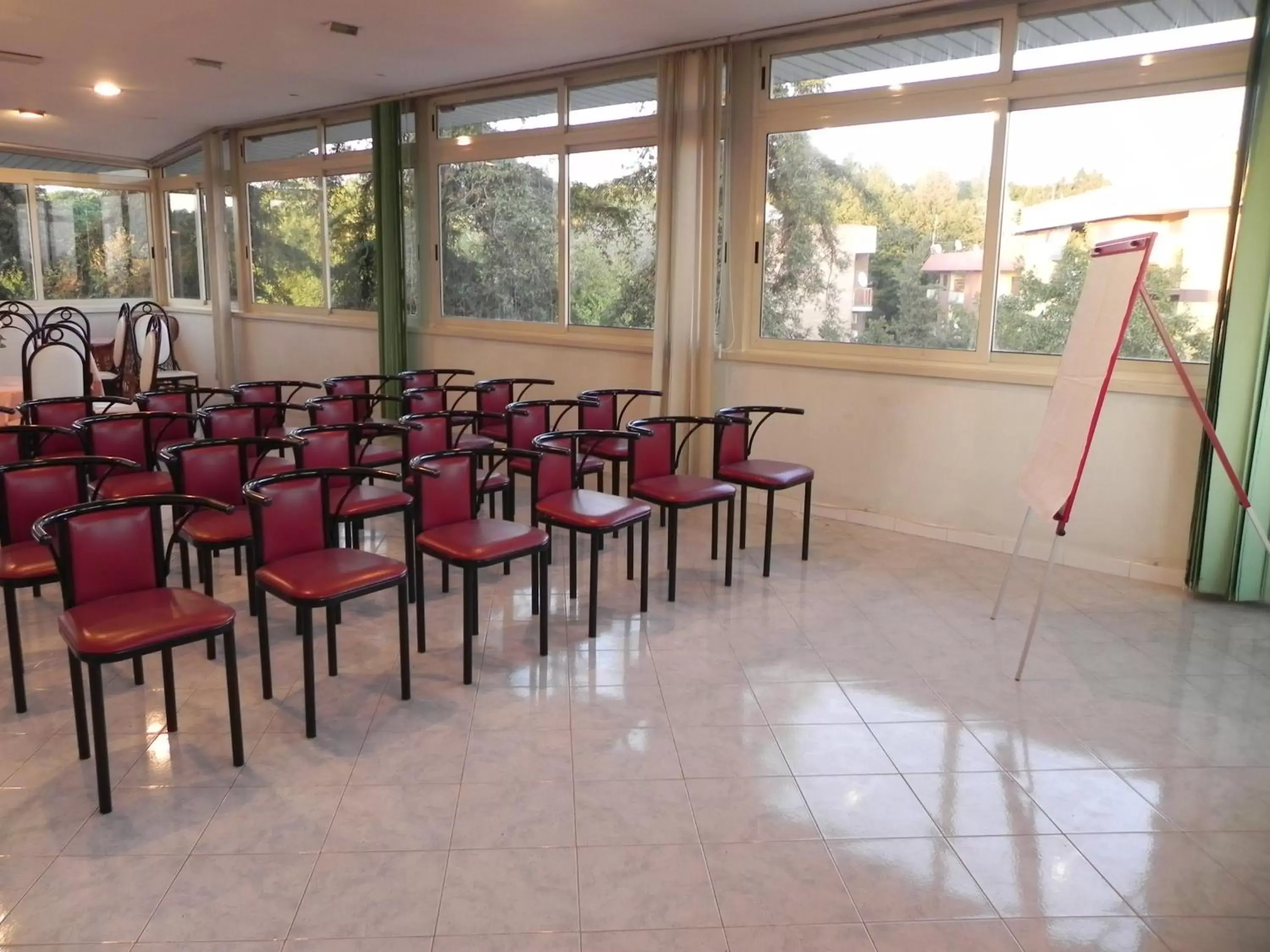 Business facilities in Hotel Villa Robinia