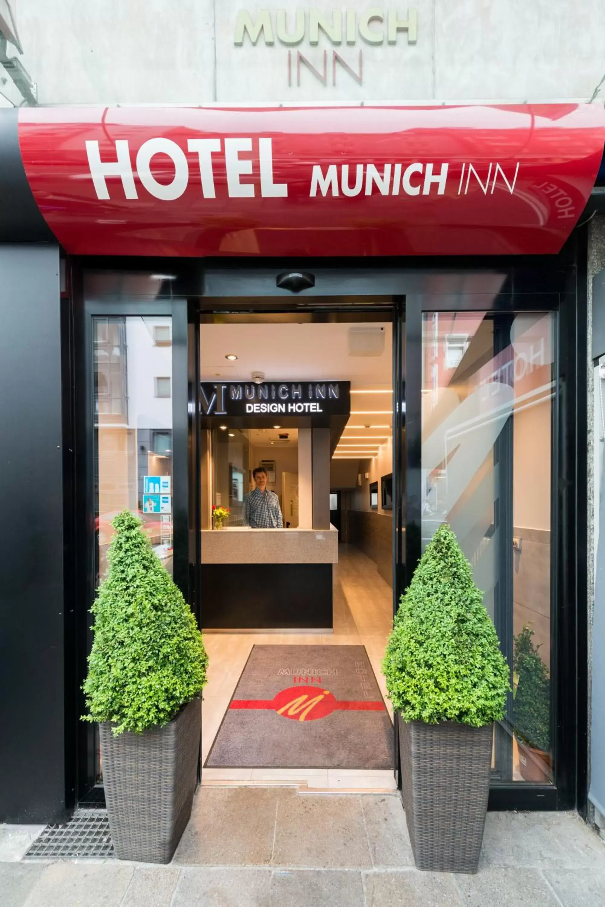 Facade/entrance in Hotel Munich Inn - Design Hotel