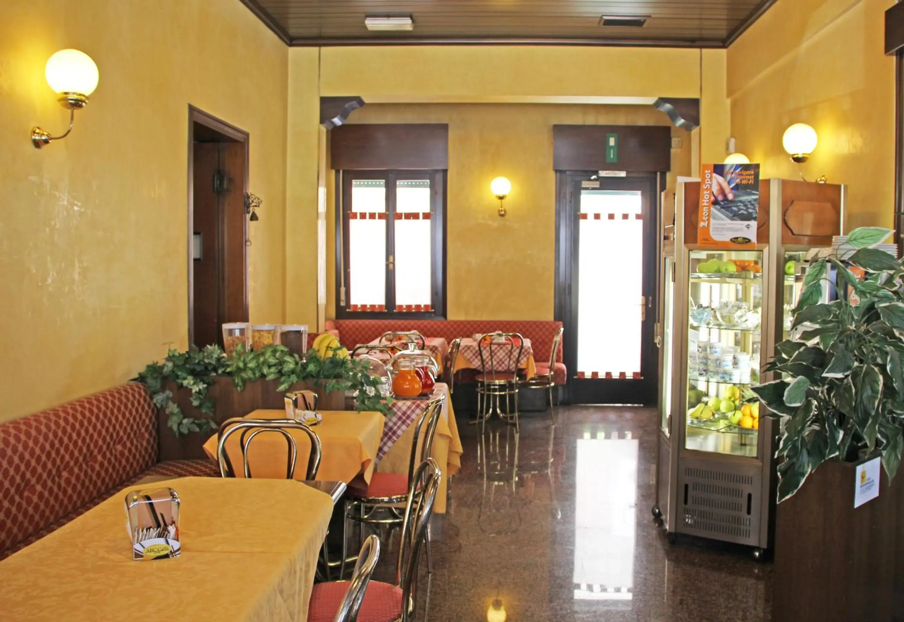 Lounge or bar, Restaurant/Places to Eat in Albergo Ristorante Leon d'Oro