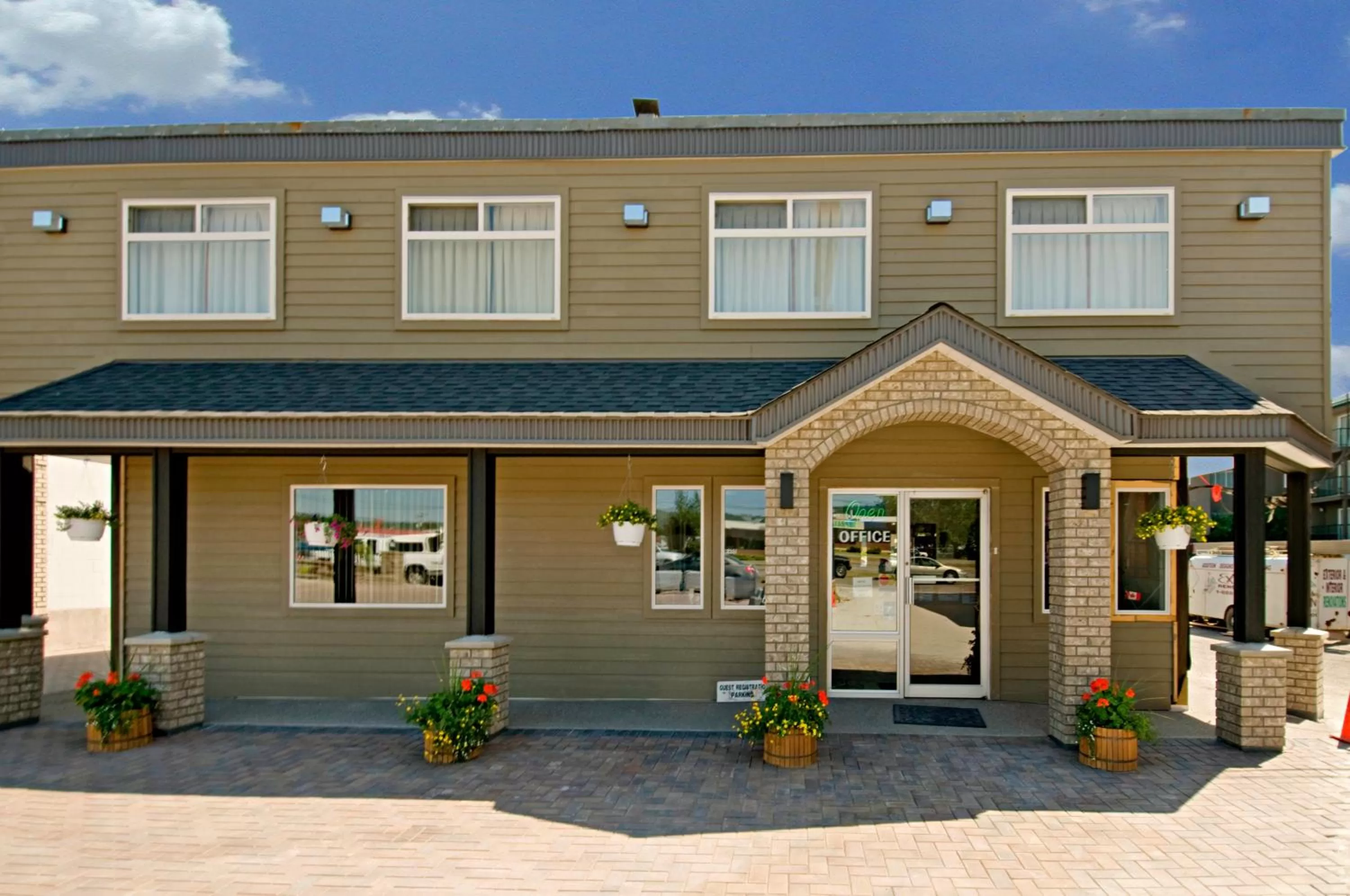 Facade/entrance in Canadas Best Value Inn-Prince George