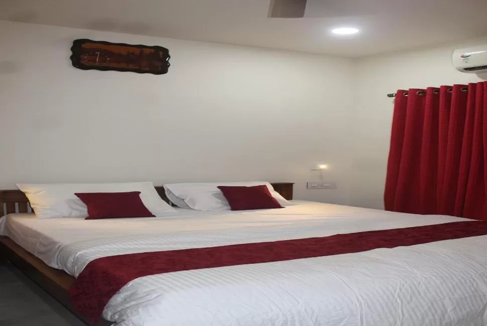 Bed in Nature Villa Kochi