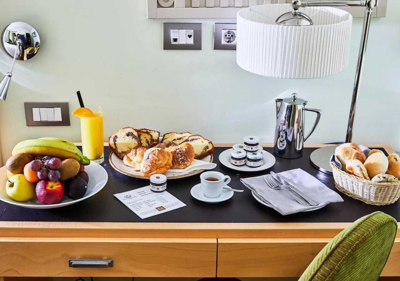 Meals in FH55 Grand Hotel Palatino