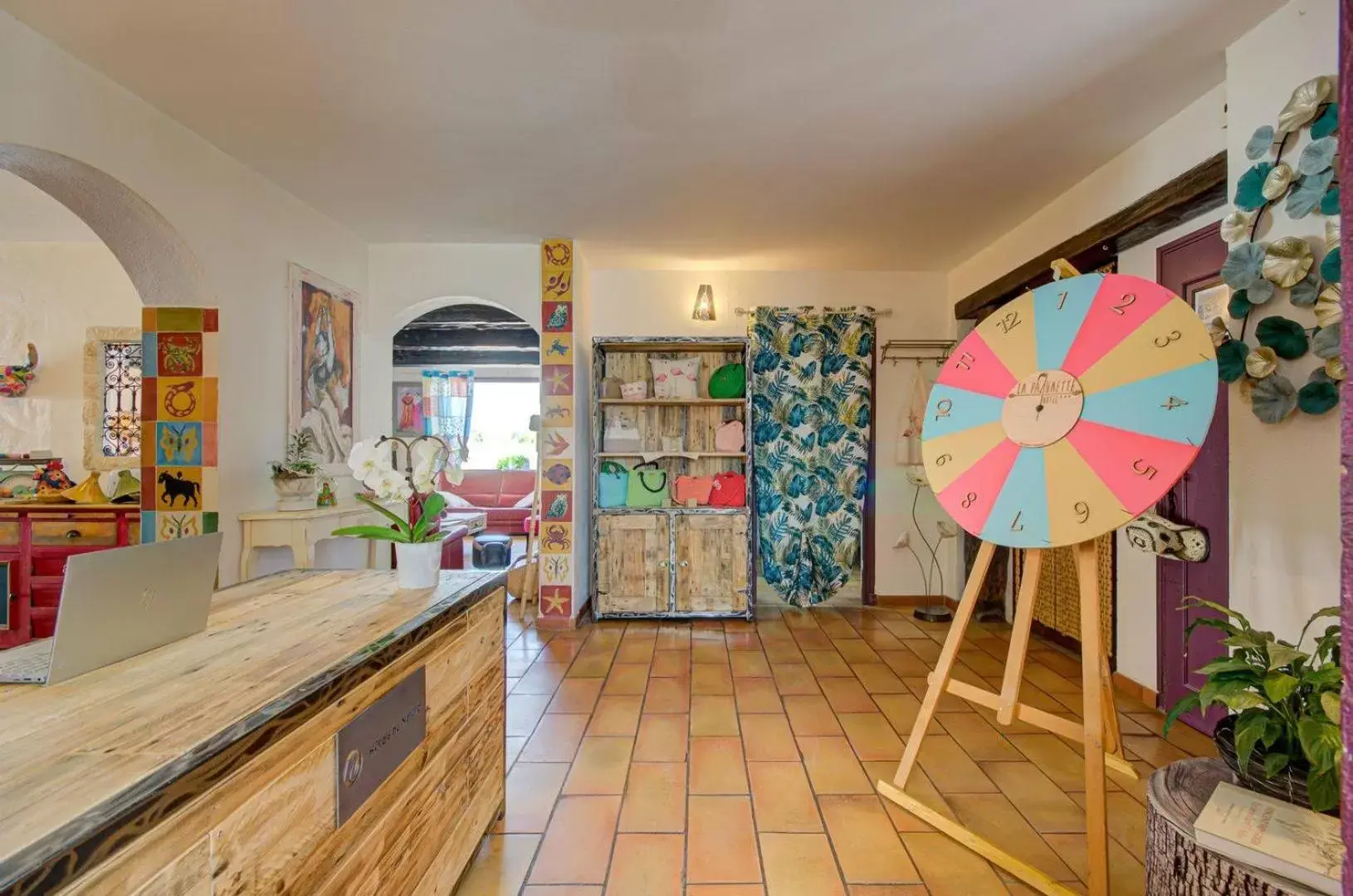 Lobby or reception in Hôtel La Palunette