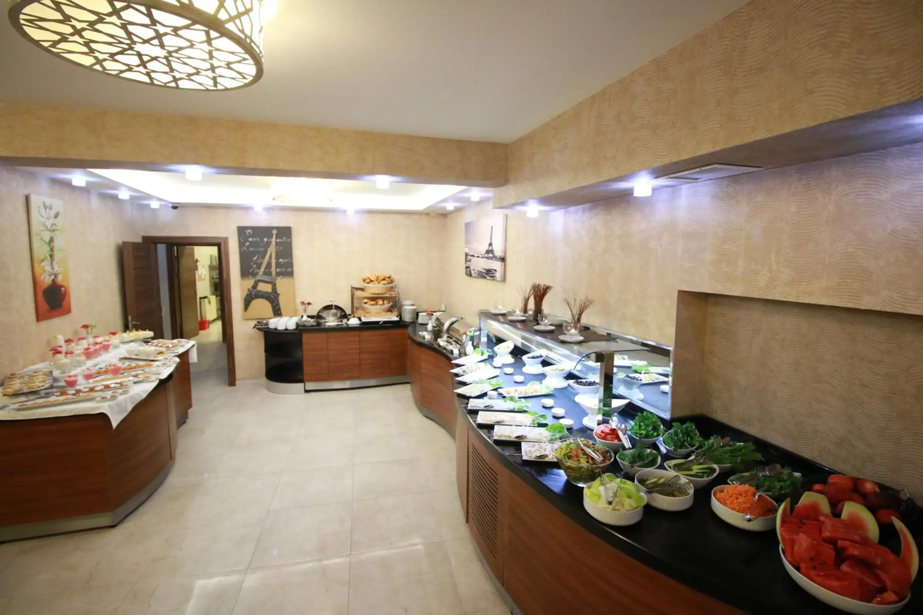 Breakfast, Restaurant/Places to Eat in HOTEL BUSİNESS HAN