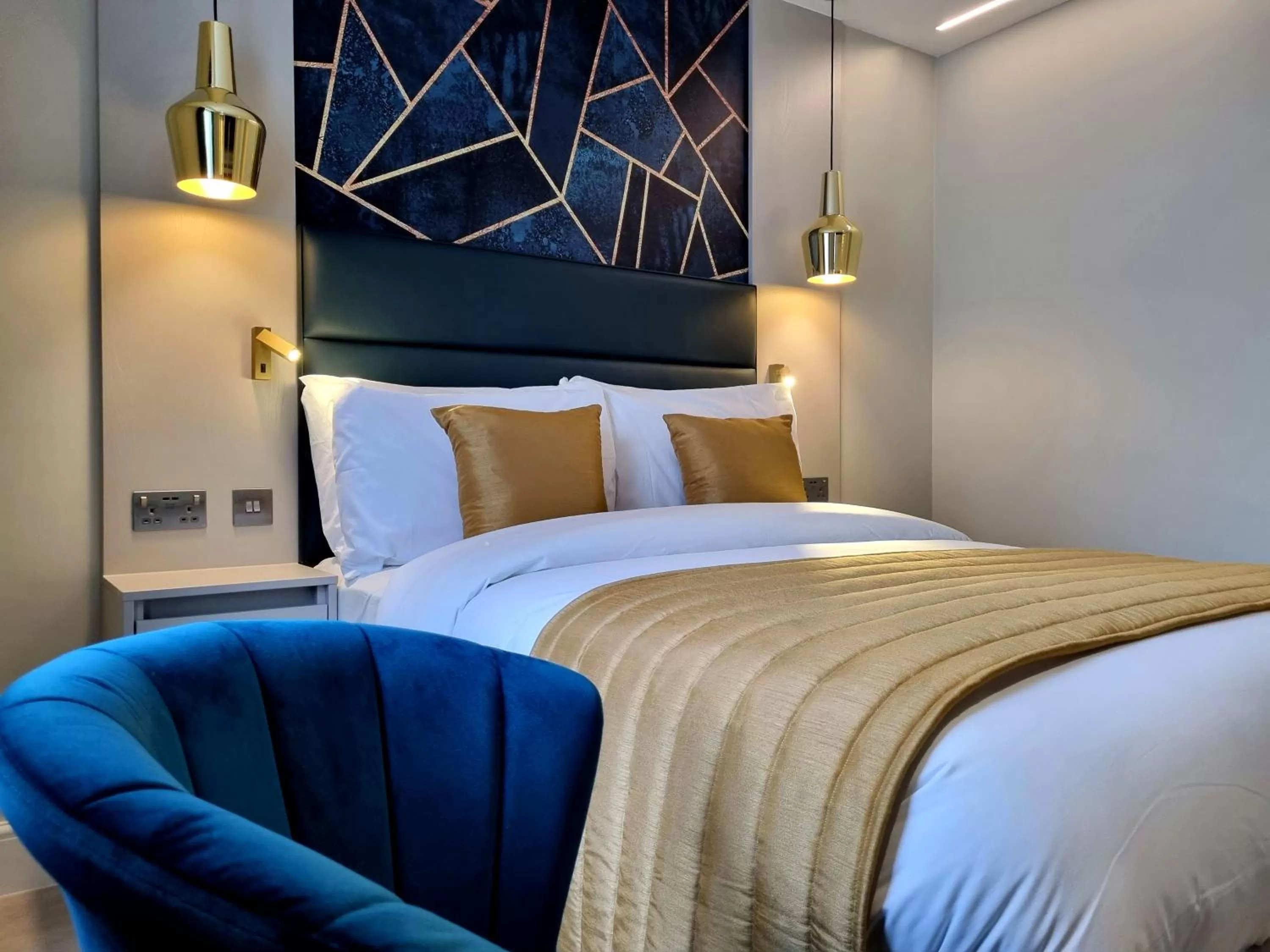 Bedroom, Bed in NOX Edgware Road