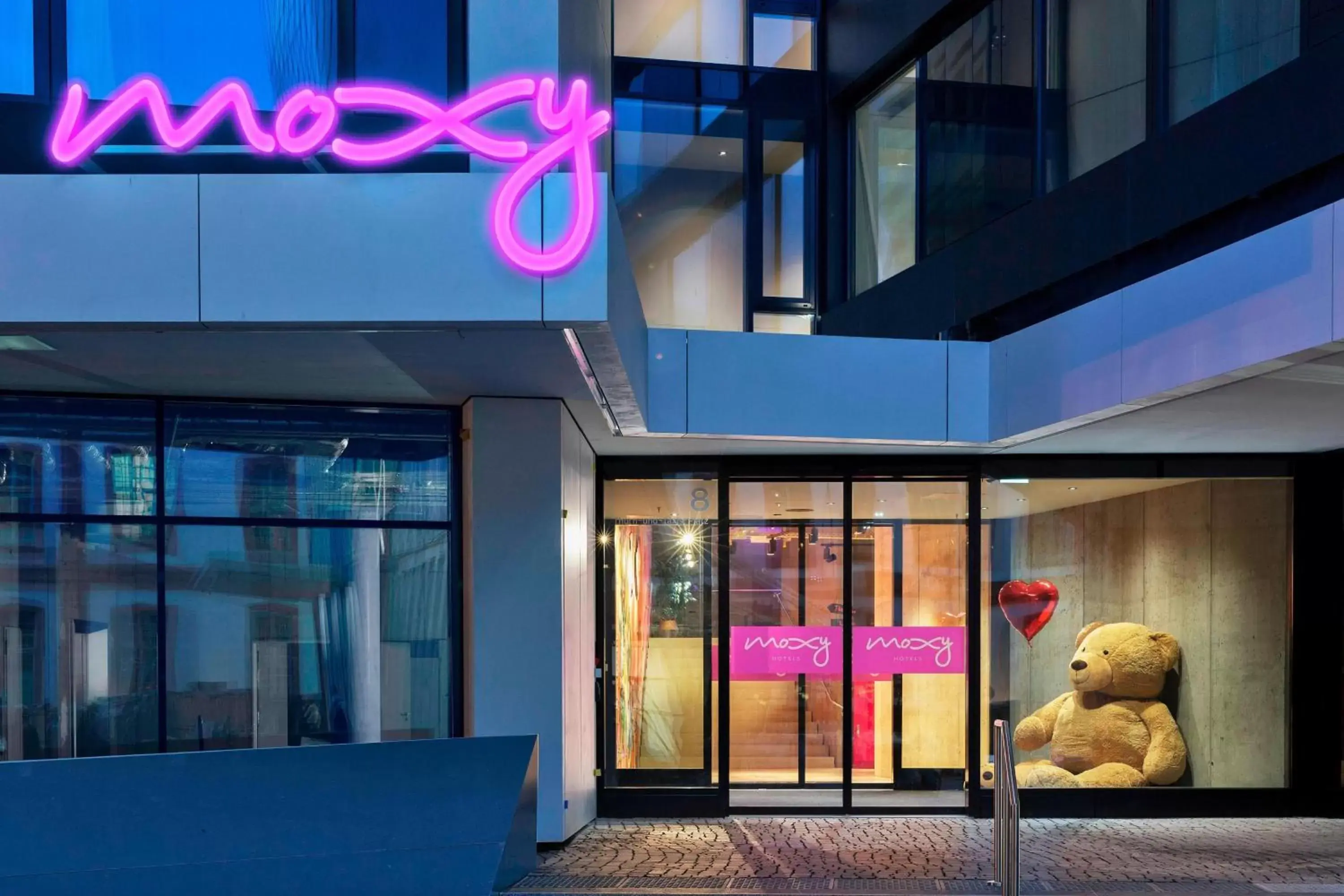 Property building in Moxy Frankfurt City Center