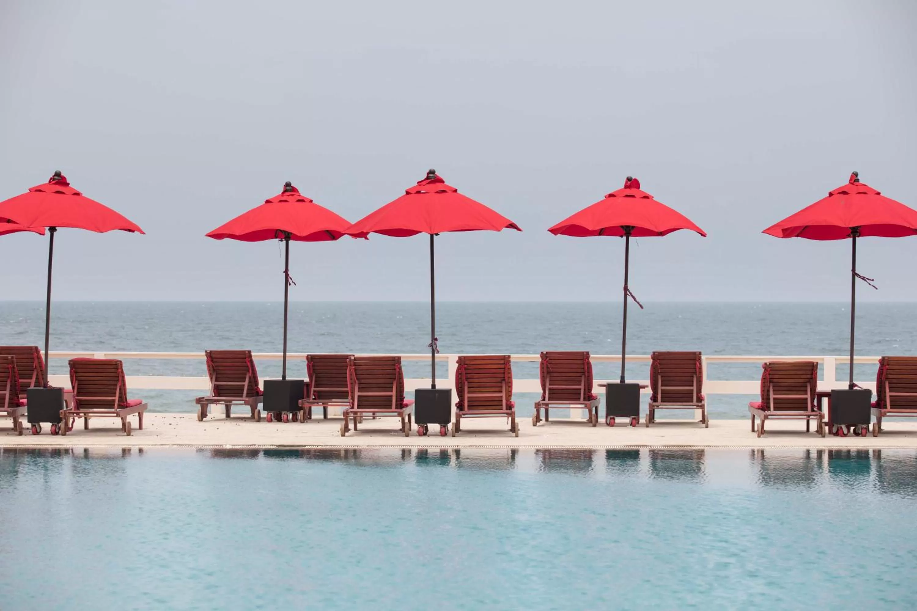 Swimming pool in Chom View Hotel, Hua Hin