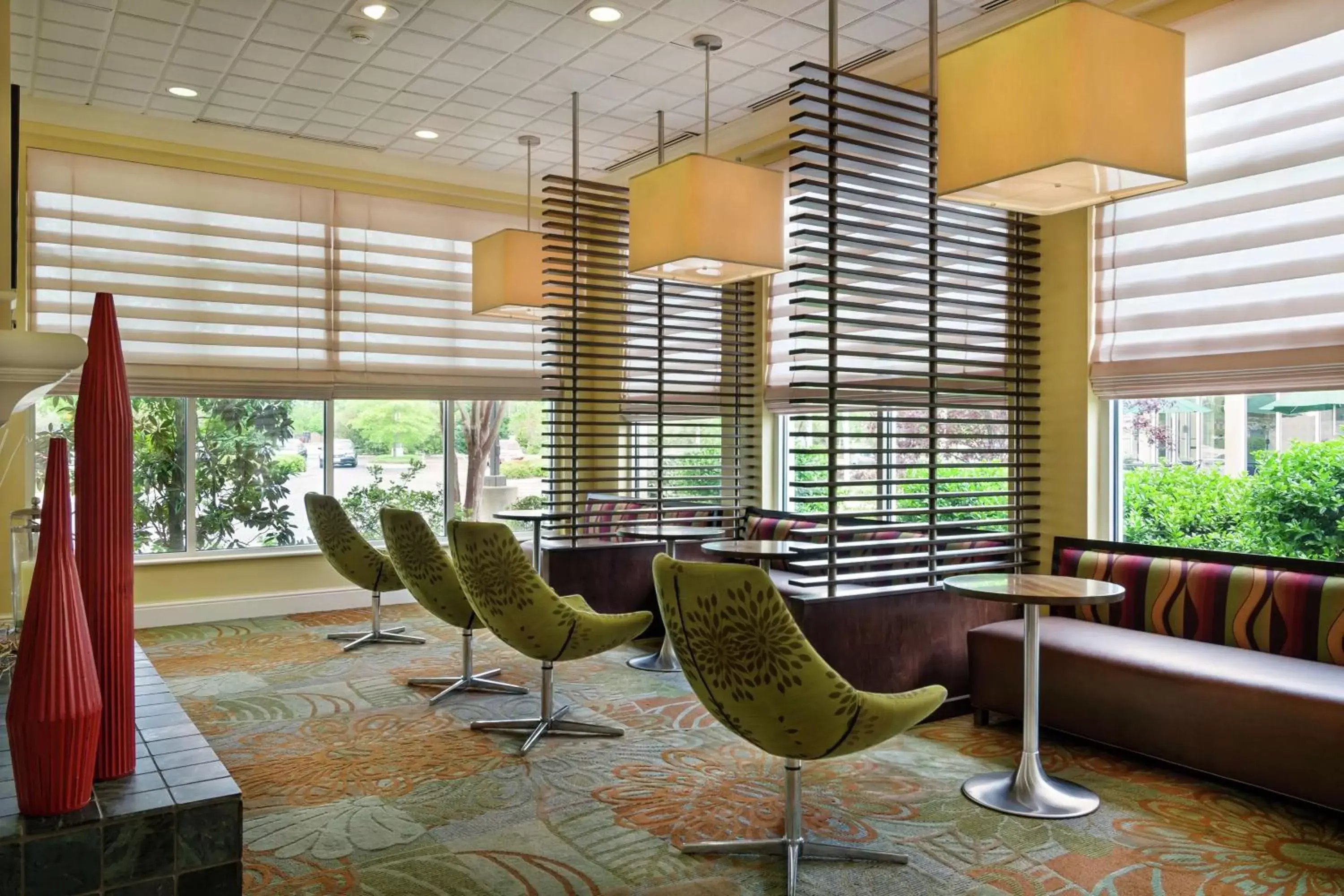 Lobby or reception in Hilton Garden Inn Newport News