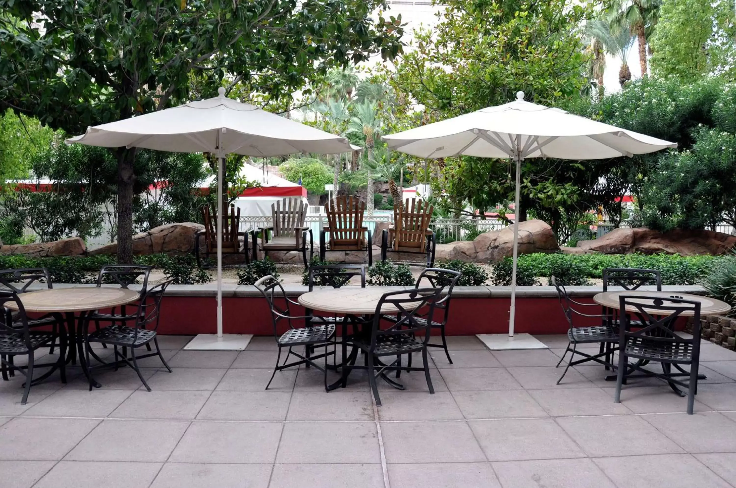 Patio, Restaurant/Places to Eat in Hilton Grand Vacations Club Flamingo Las Vegas