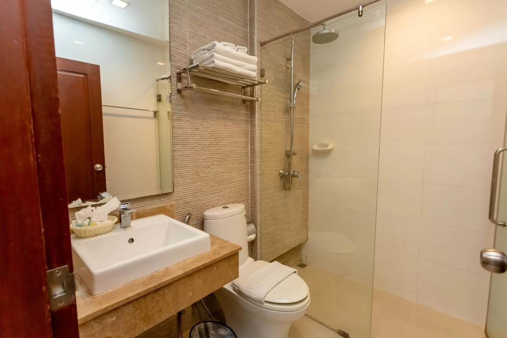 Shower in Honey Boutique Hotel