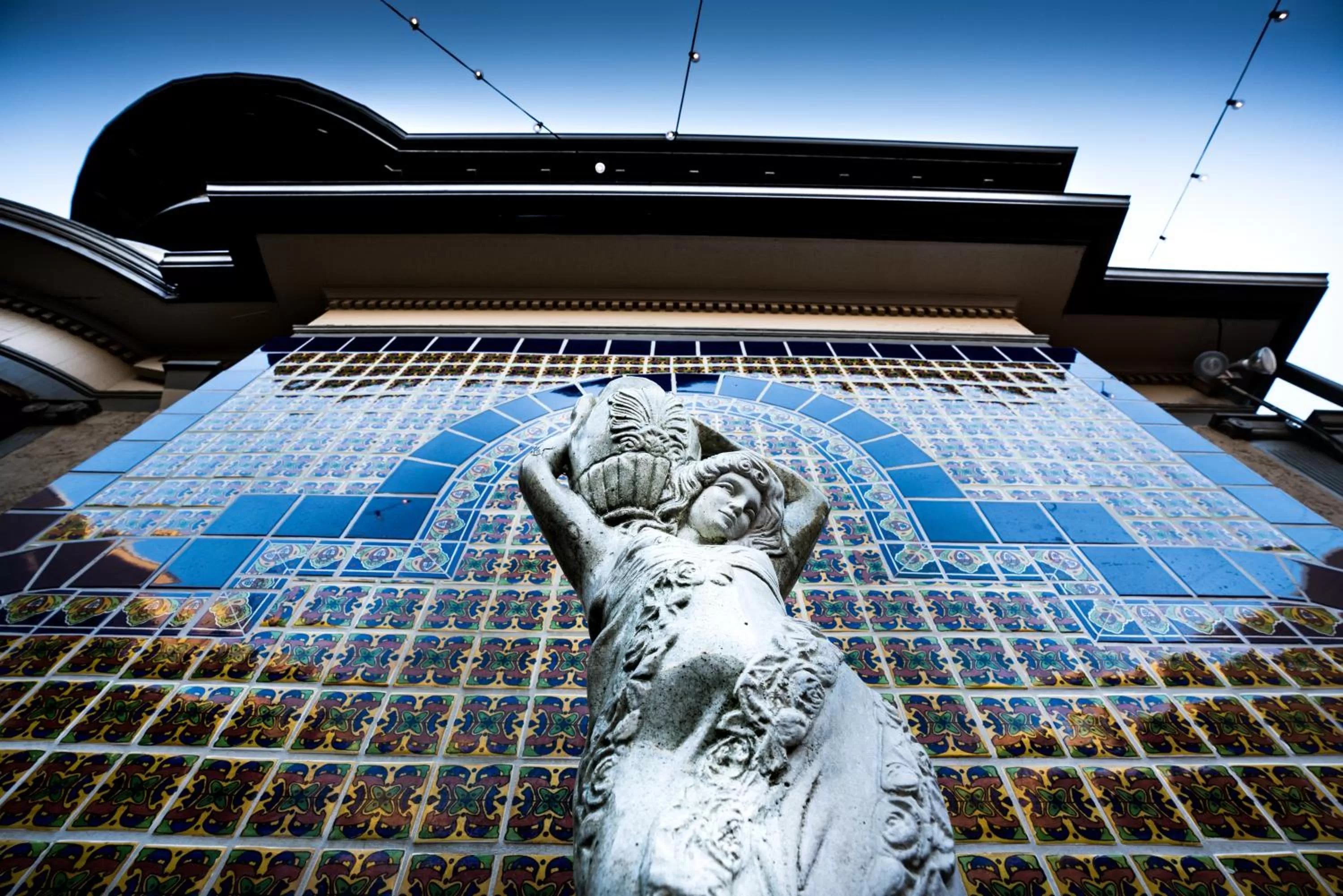 Inner courtyard view in El Cordova