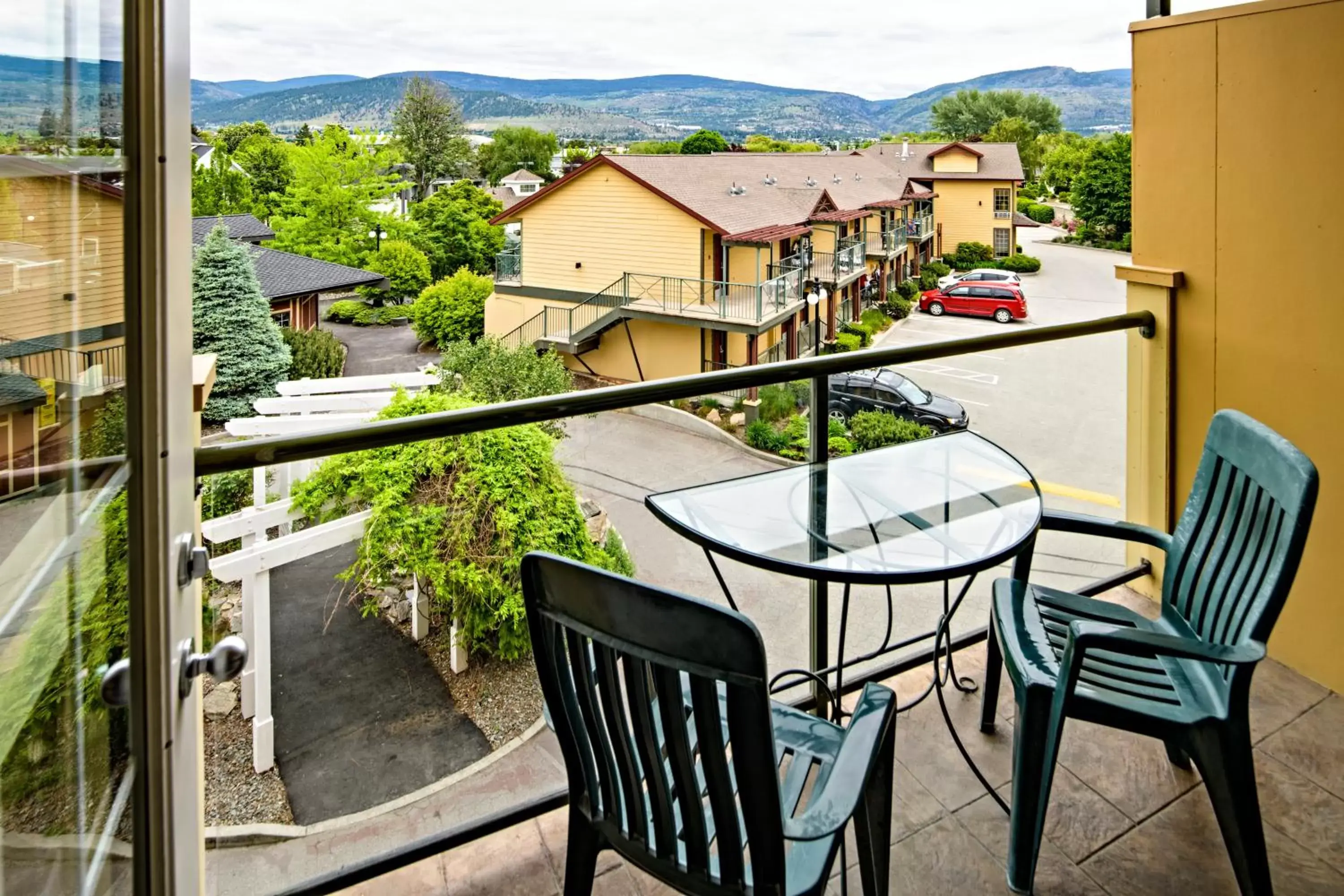 View (from property/room), Balcony/Terrace in Ramada by Wyndham Penticton Hotel & Suites