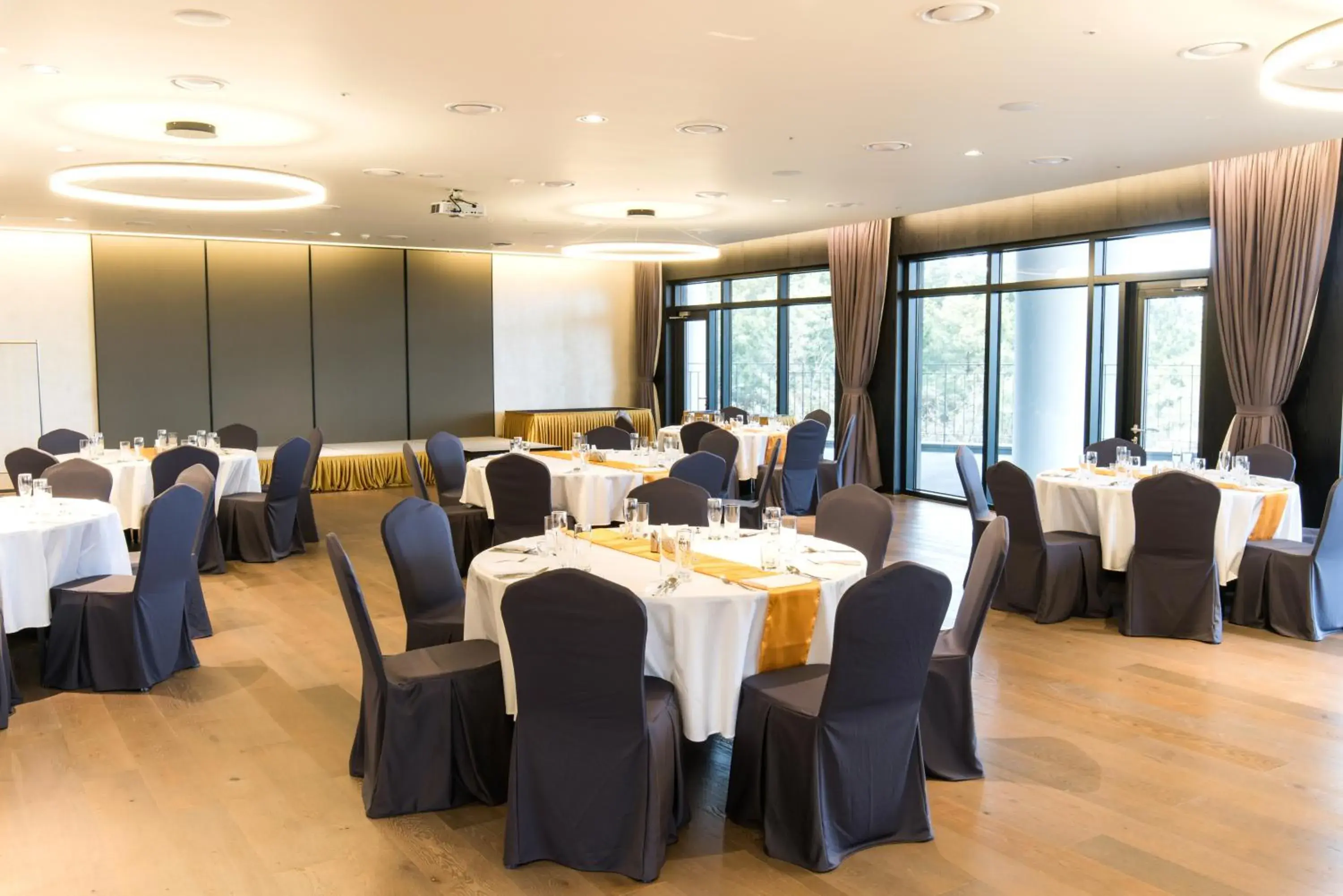 Meeting/conference room, Banquet Facilities in HOTEL NANTA JEJU