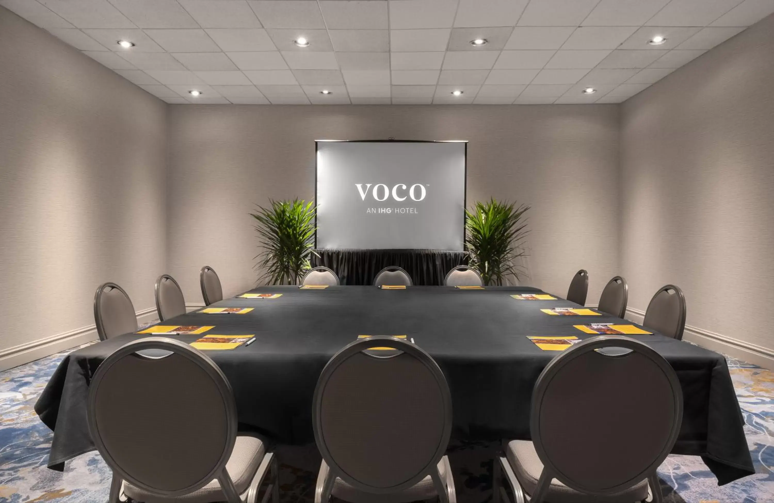 Meeting/conference room in voco - Chicago Downtown, an IHG Hotel
