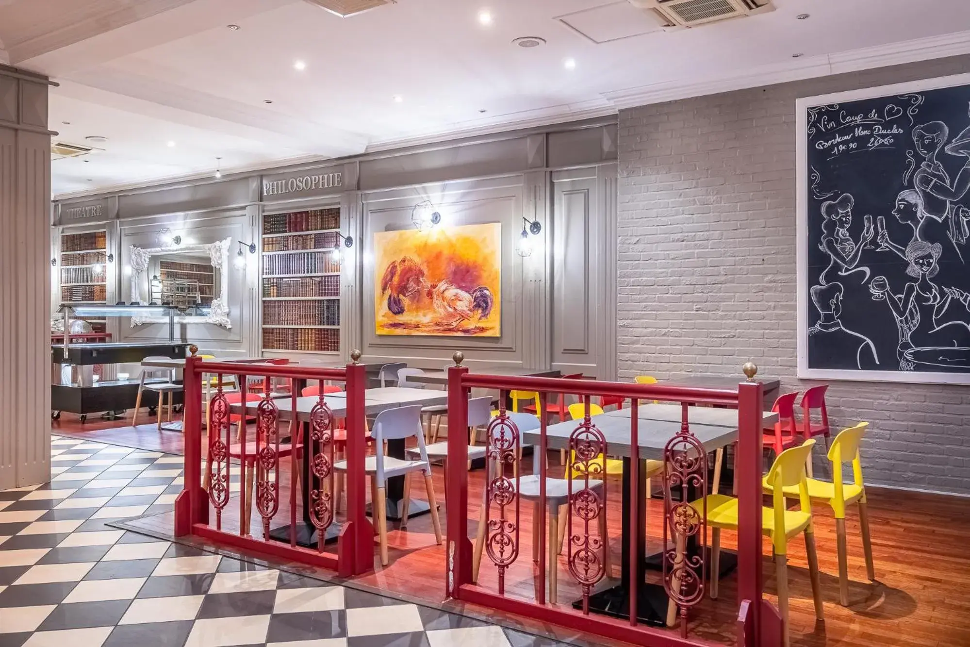 Restaurant/places to eat in The Originals Boutique, Hotel Beauséjour - Poitiers Nord Futuroscope