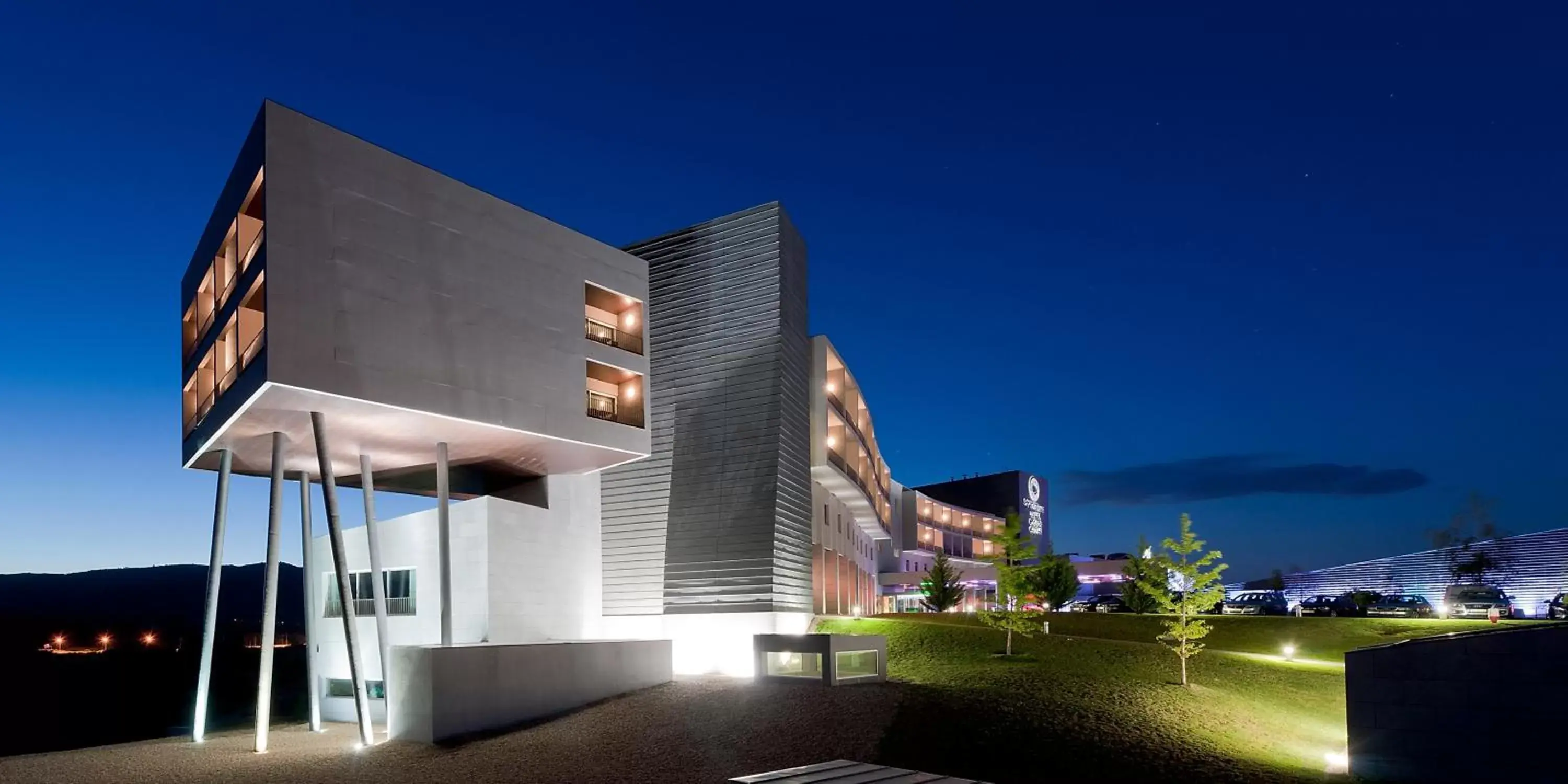 Facade/entrance, Property Building in Hotel Casino Chaves