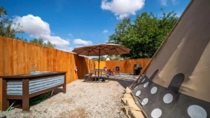 OK RV Park Family Tipi OK1