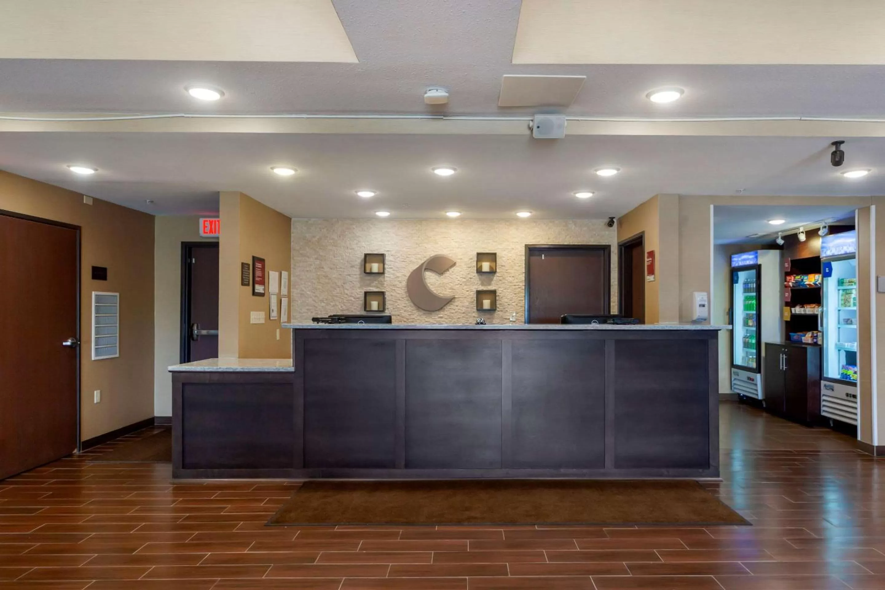 Lobby or reception in Comfort Suites