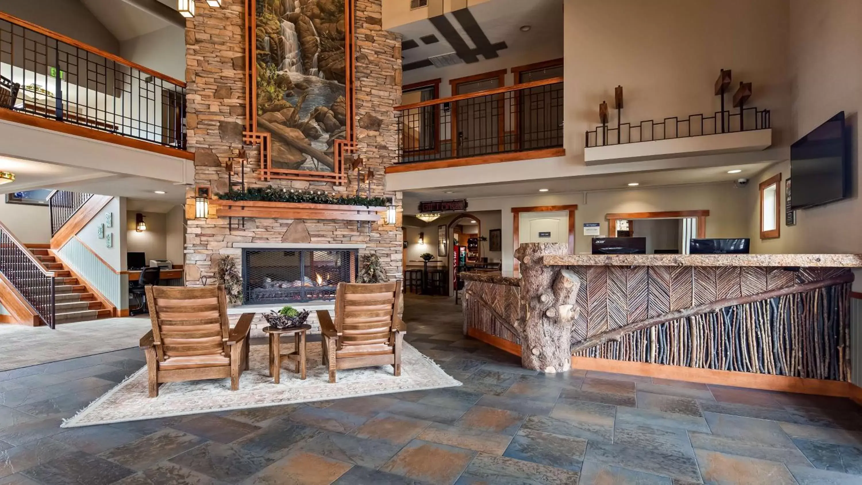 Lobby or reception in Best Western Plus High Country Inn