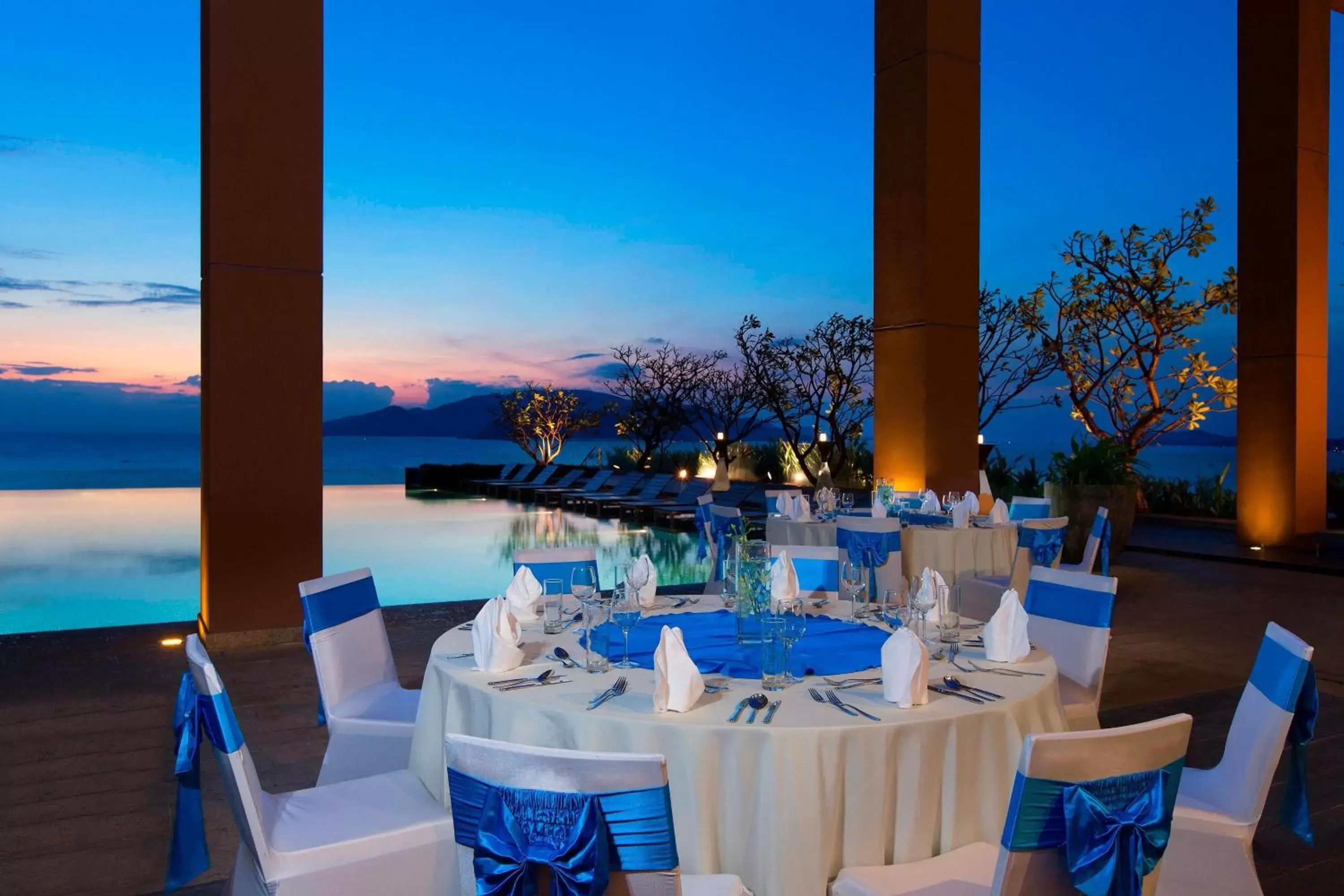 Swimming pool, Restaurant/Places to Eat in Sheraton Nha Trang Hotel & Spa