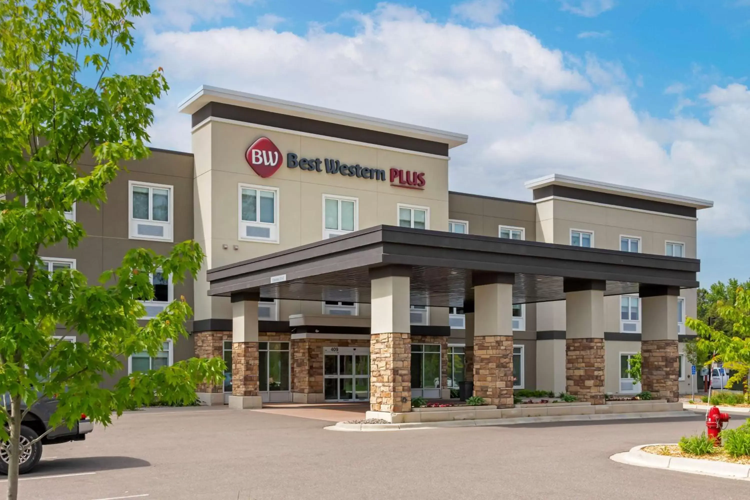 Property Building in Best Western Plus Isanti