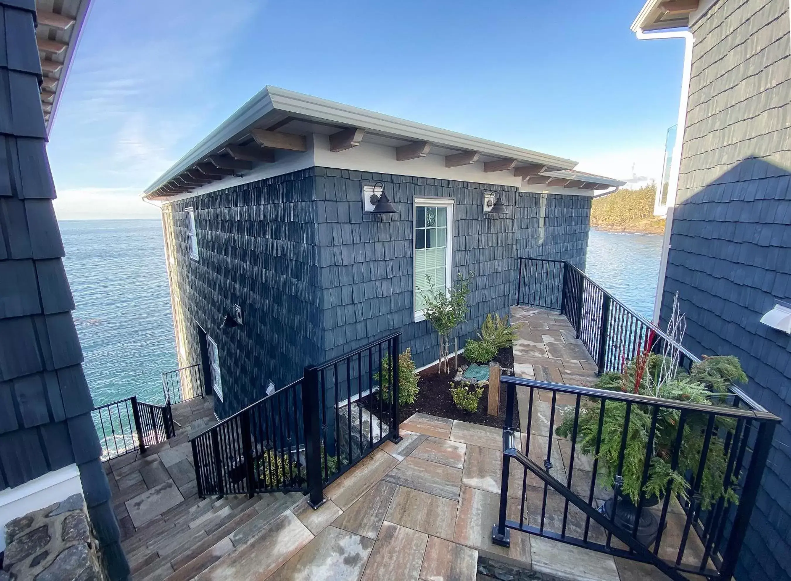 Property building, Balcony/Terrace in SookePoint Ocean Cottage Resort