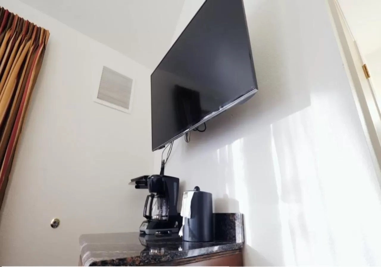 TV and multimedia in Hilton Vacation Club Los Abrigados Resort & Spa Sedona