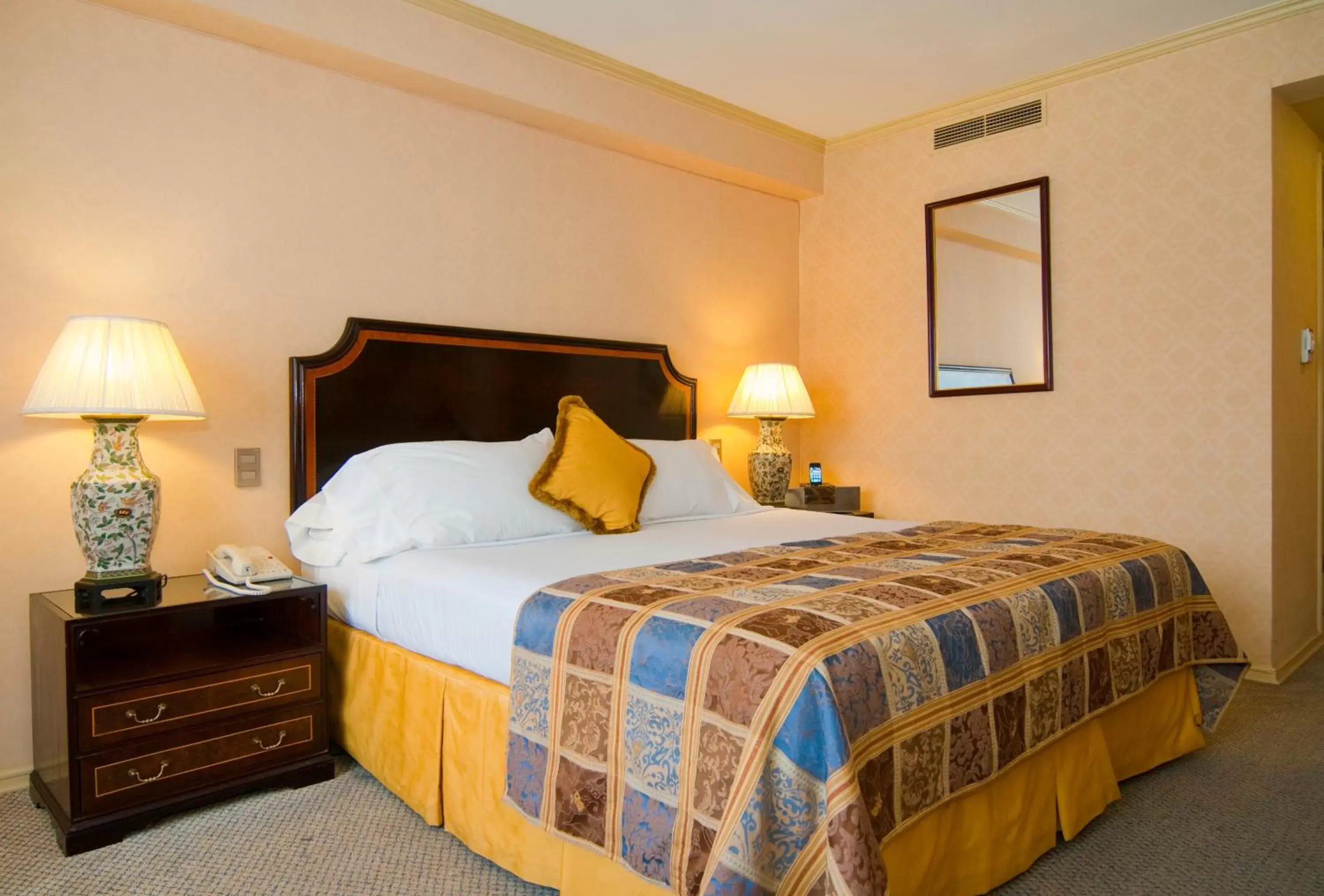 Standard Double Room in Park Plaza Santiago Standard Double Room in Park Plaza Santiago