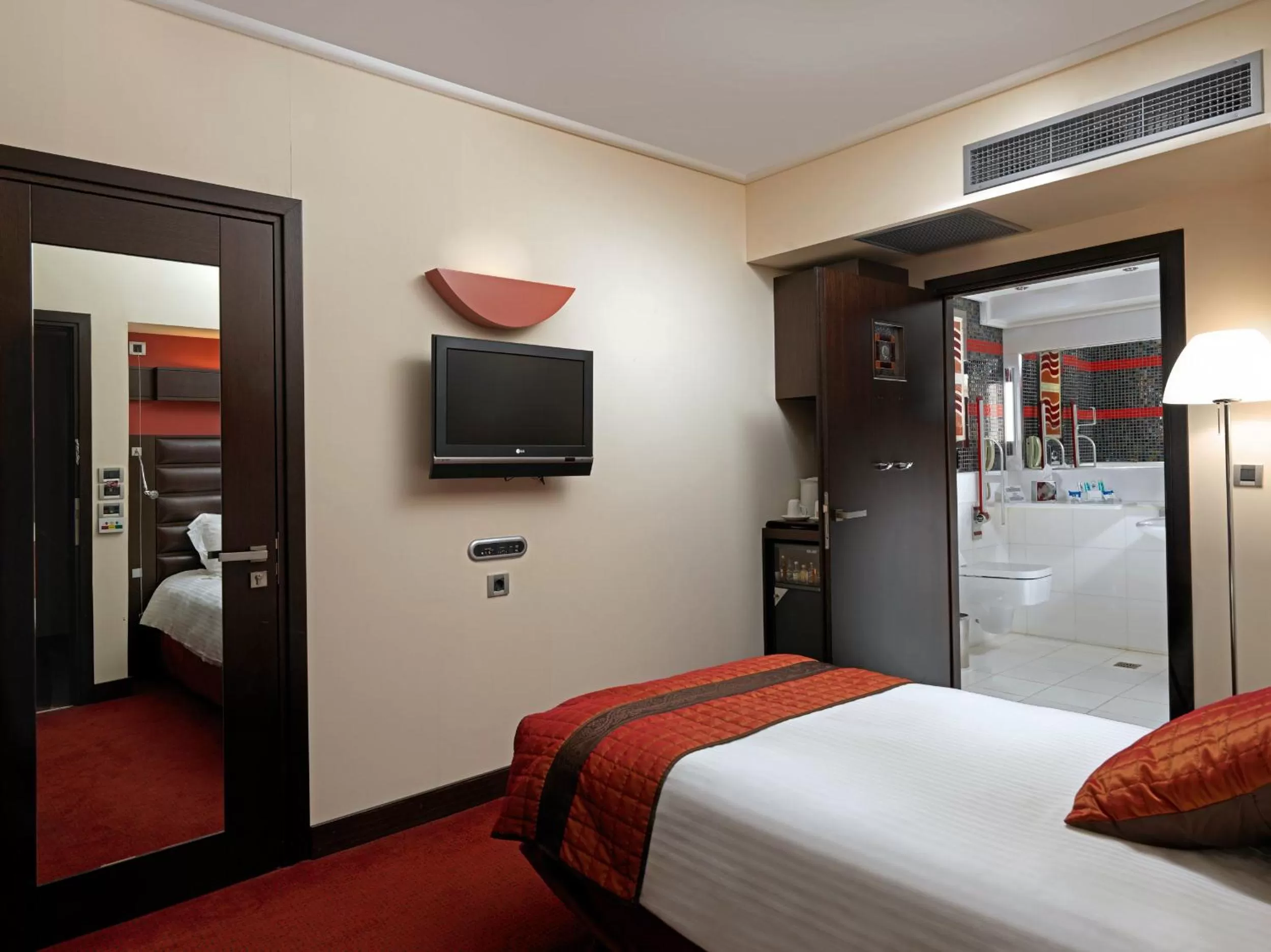 Photo of the whole room, Bed in Crowne Plaza Athens City Centre by IHG