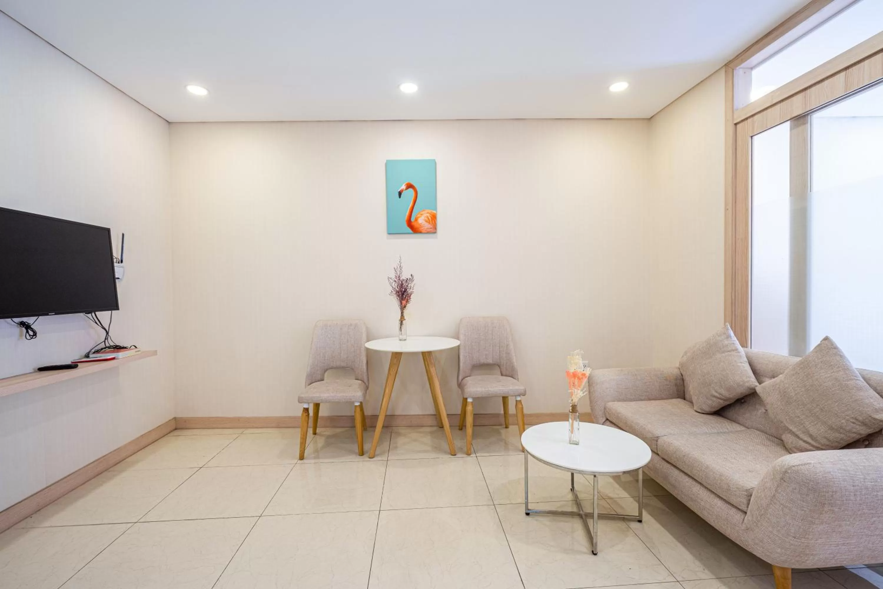 Communal lounge/ TV room, Seating Area in Luxy Park Hotel & Apartments - Notre Dame