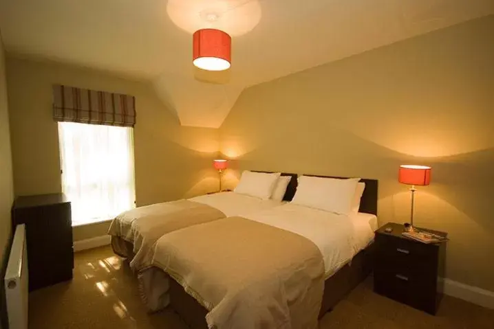 Bedroom, Bed in The Kenmare Bay Hotel & Leisure Resort