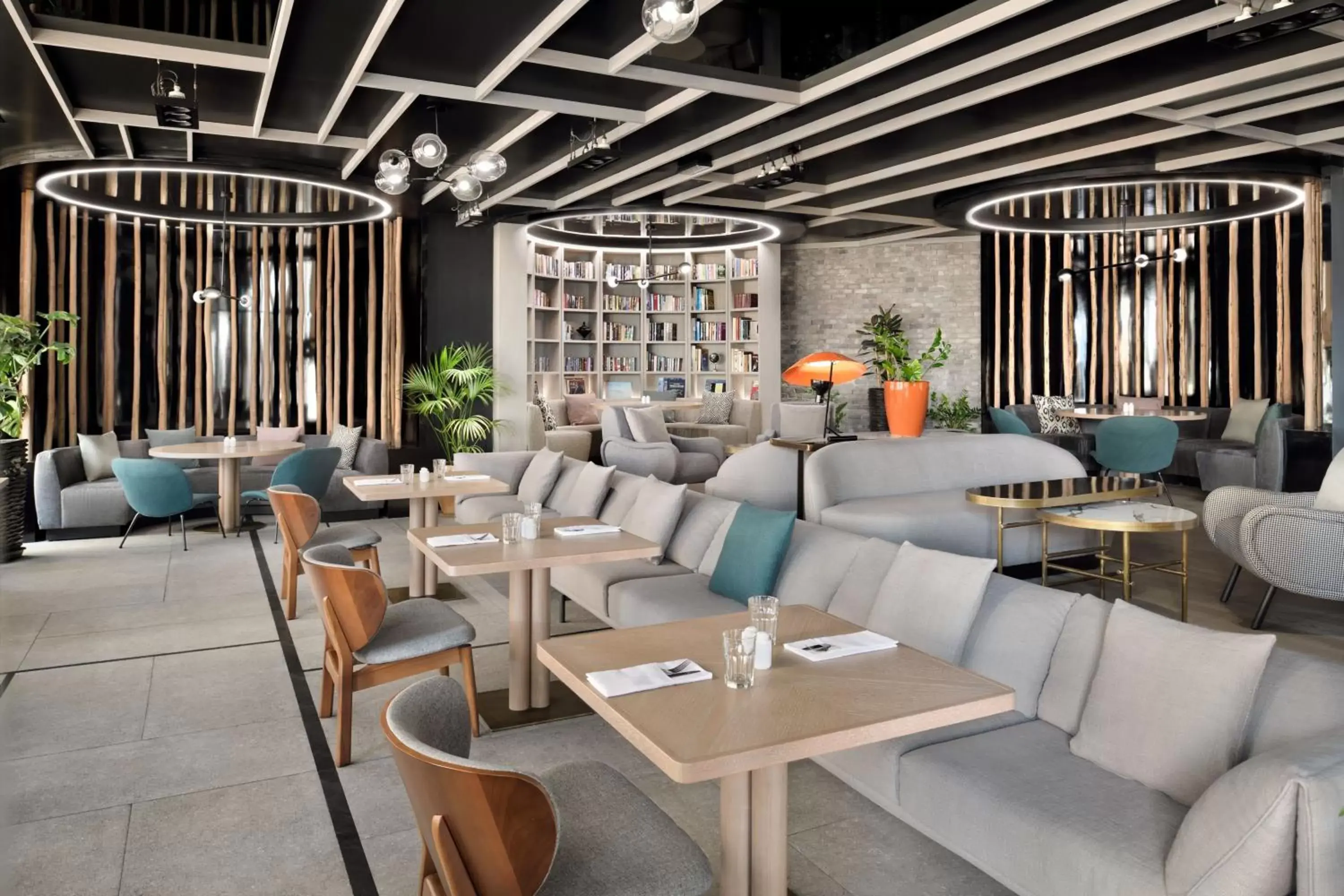 Restaurant/places to eat, Lounge/Bar in Marriott Executive Apartments Manama, Bahrain