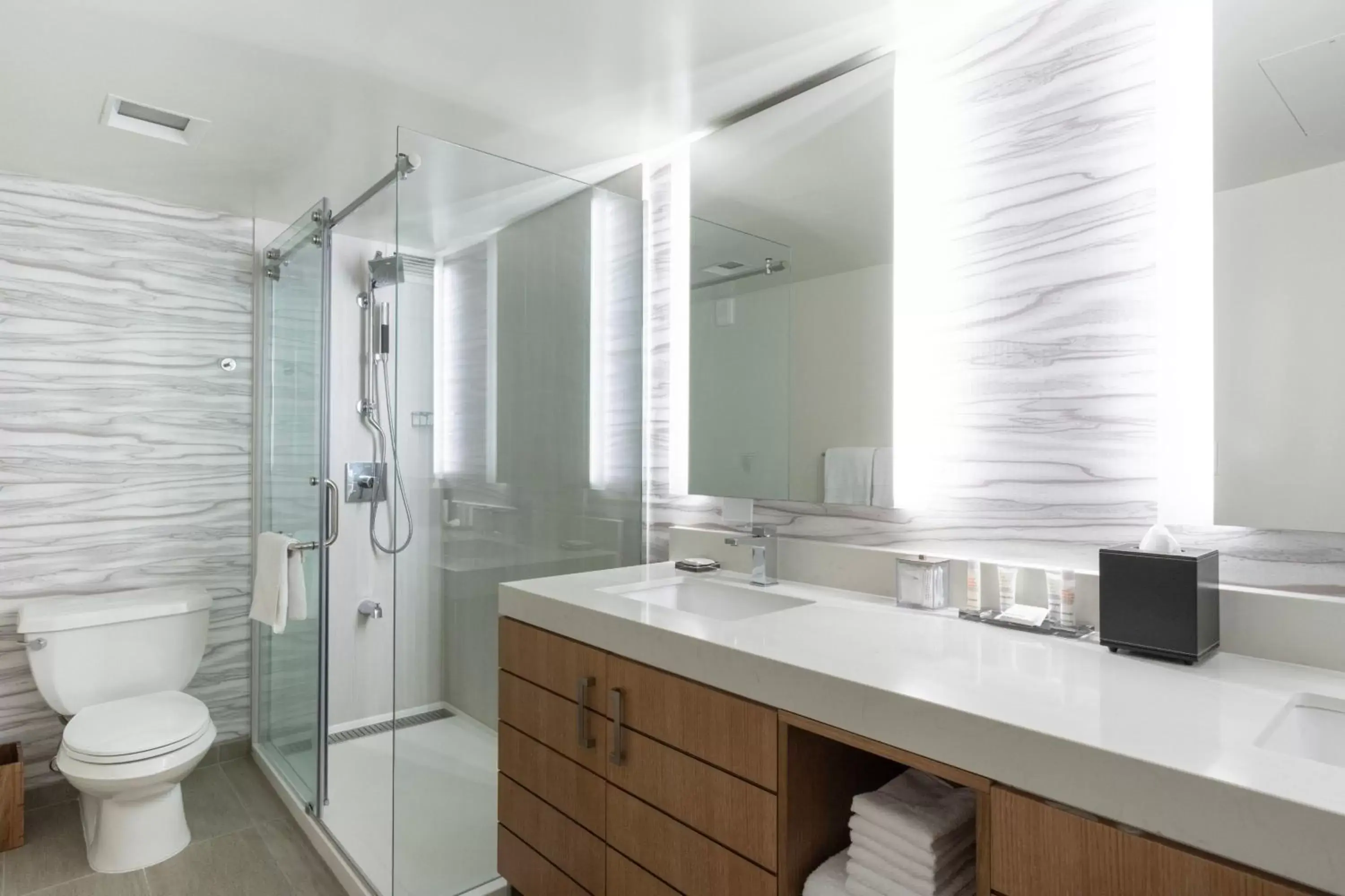 Bathroom in Waikiki Beach Marriott Resort & Spa