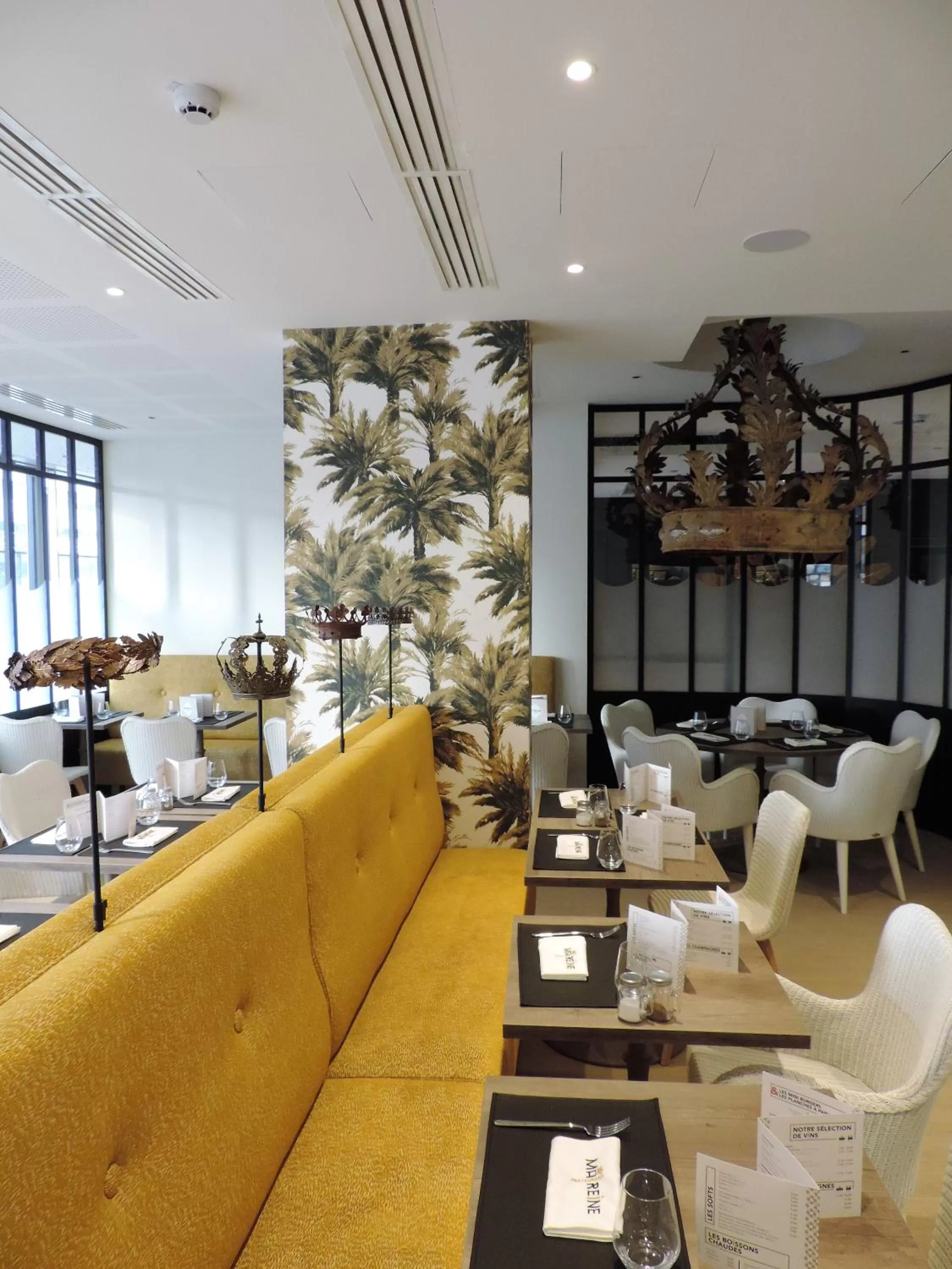 Restaurant/places to eat in Hotel L'Arbre Voyageur - LILLE