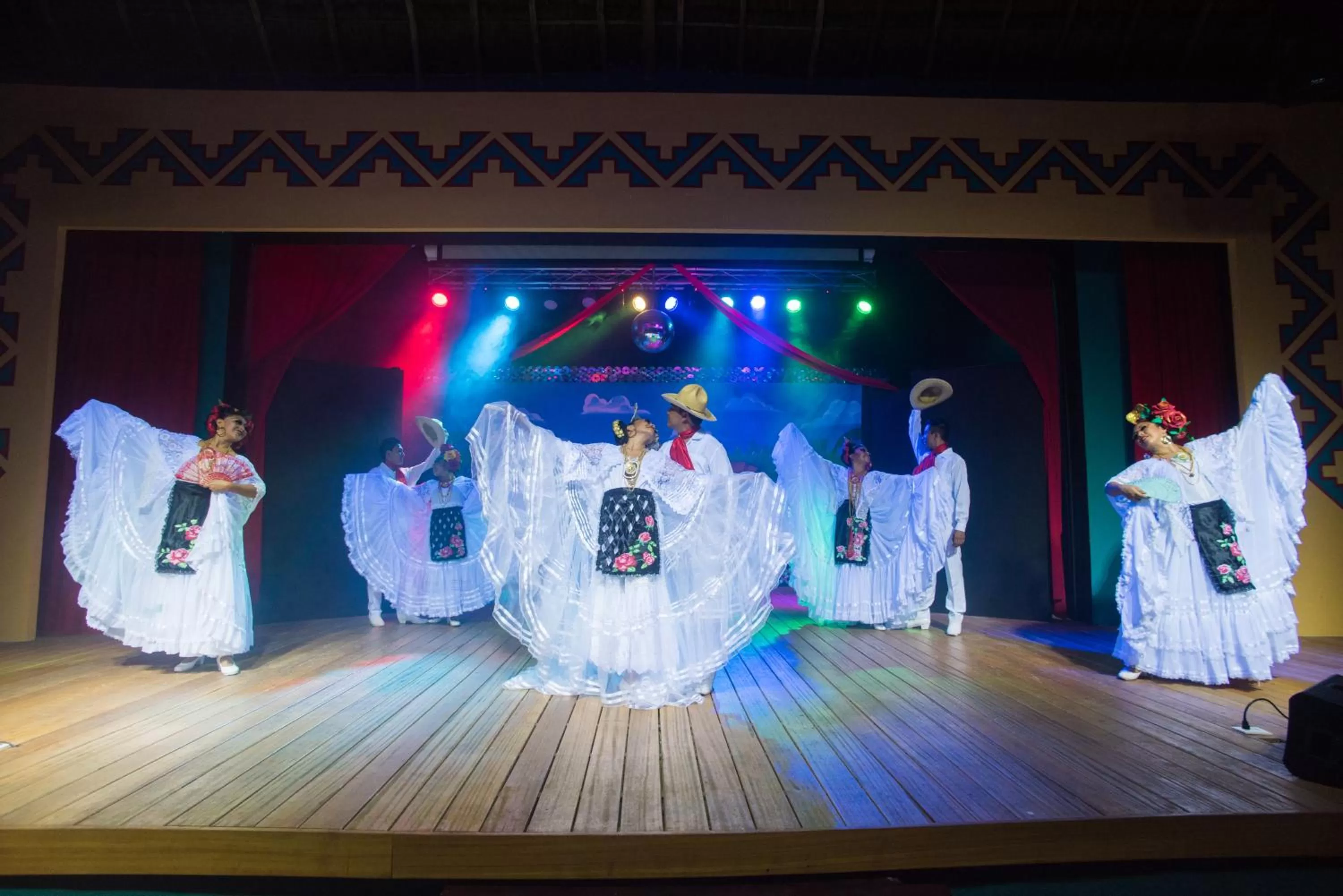 Property building in Allegro Cozumel All-Inclusive