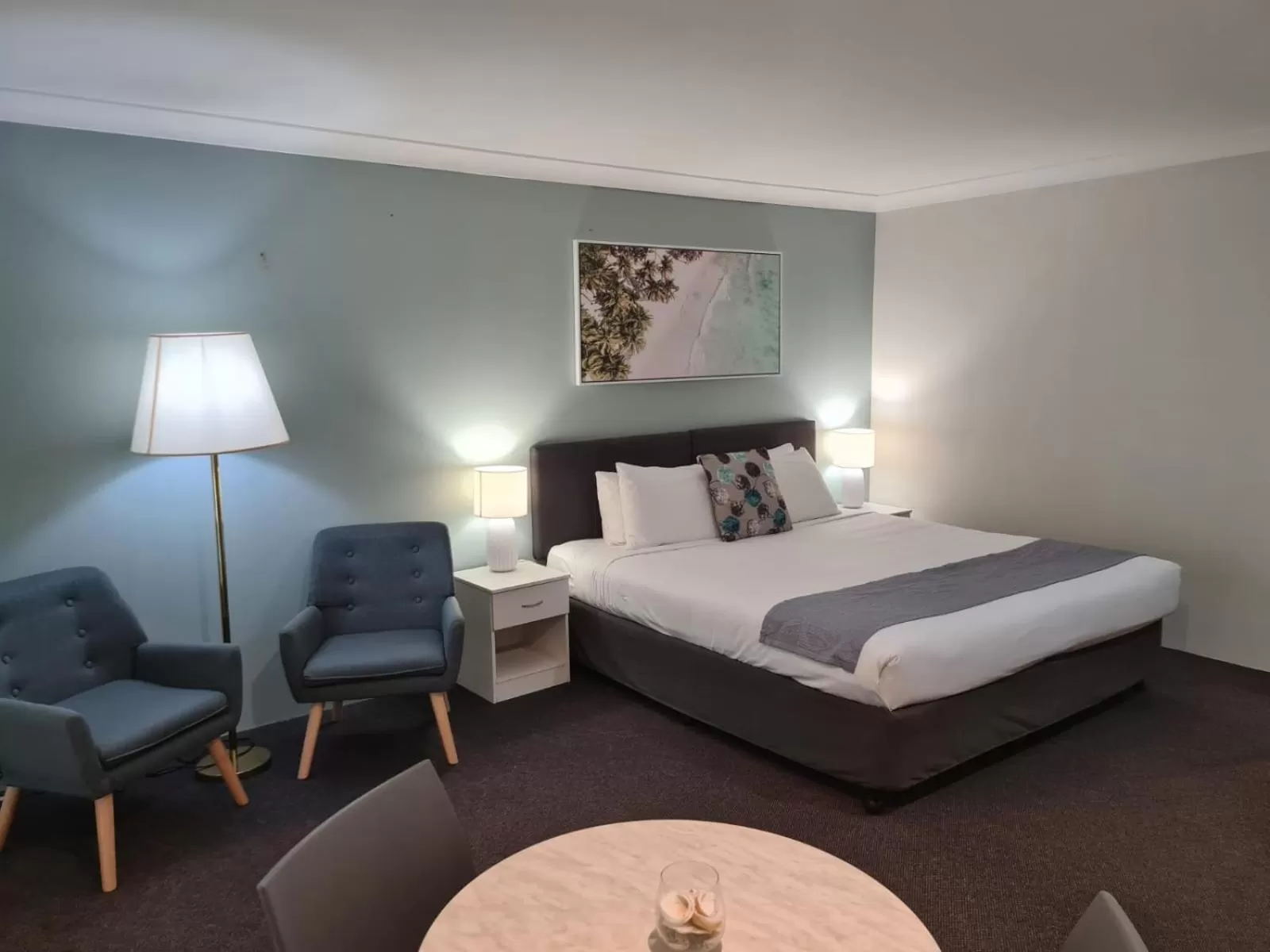 Photo of the whole room, Bed in Tea Gardens Motel