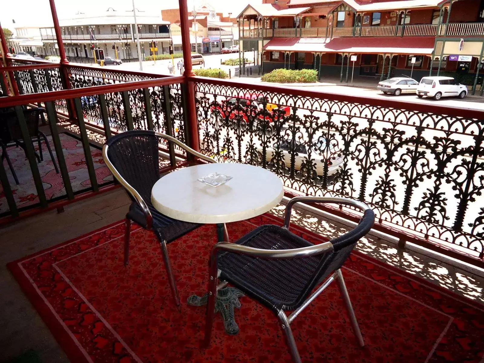 Street view, Balcony/Terrace in The Palace Hotel Kalgoorlie