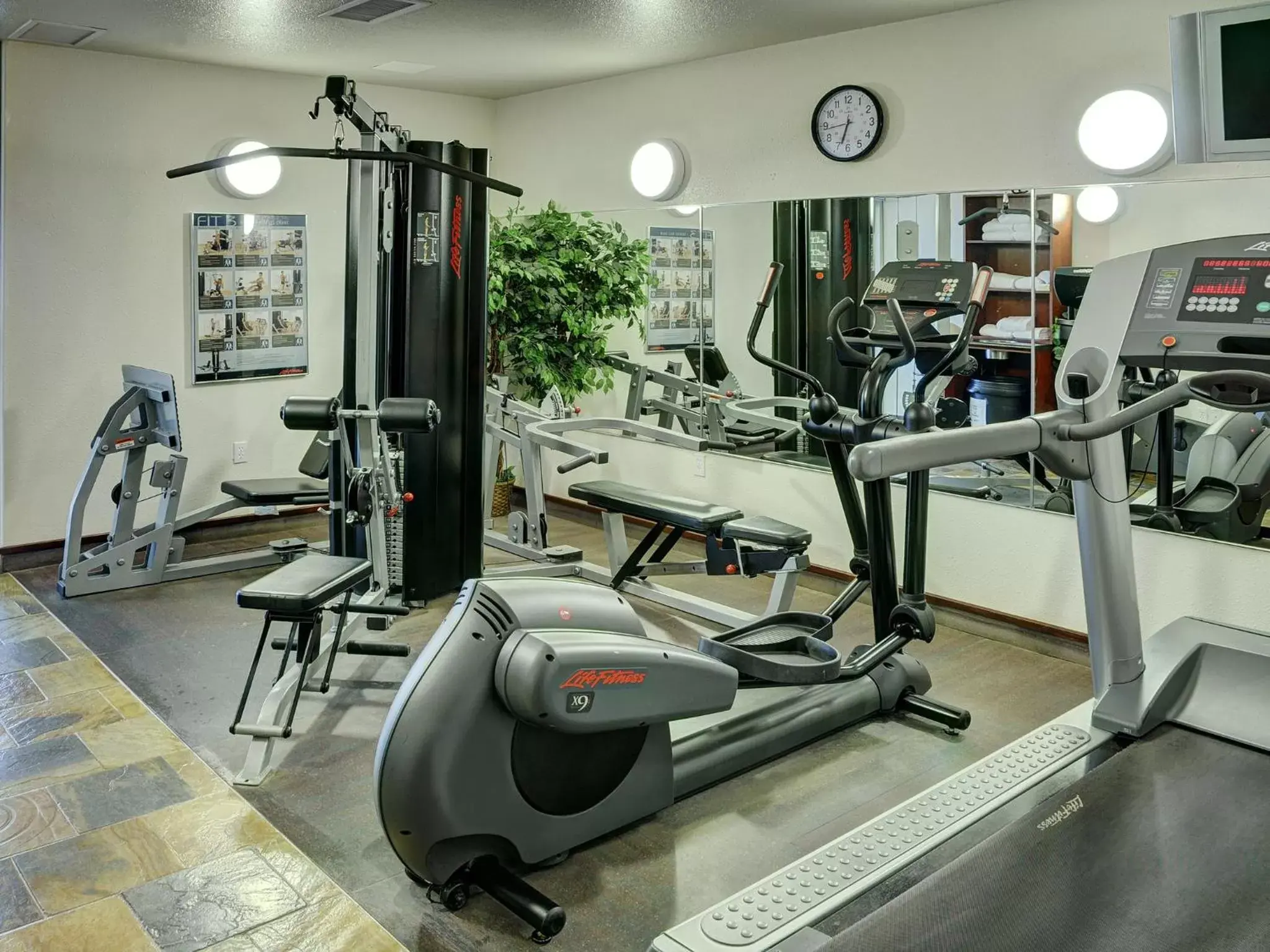 Fitness centre/facilities, Fitness Center/Facilities in Lakeview Inns & Suites - Slave Lake