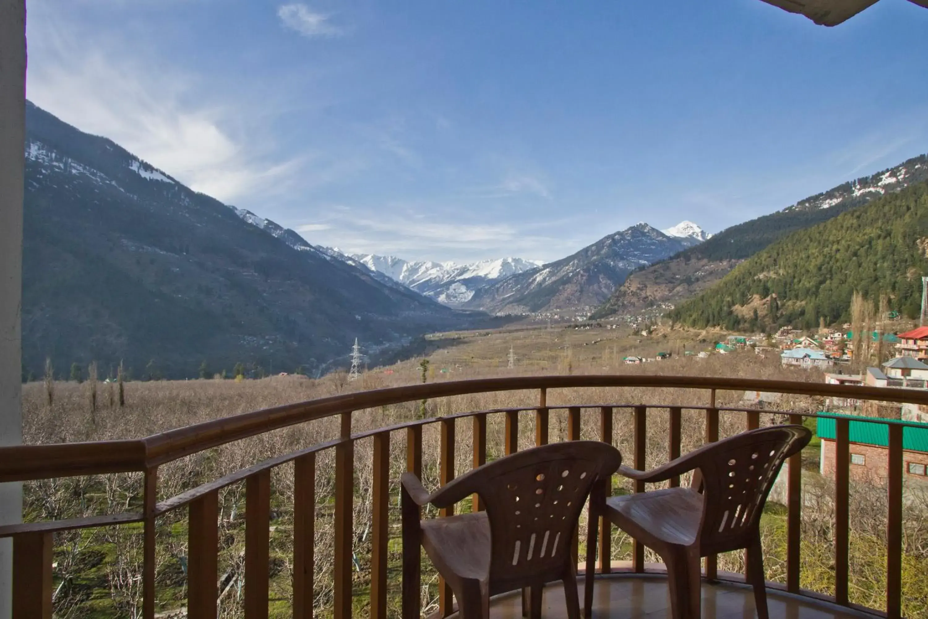 Balcony/Terrace, Mountain View in Sarthak Resorts-Reside in Nature with Best View, 9 kms from Mall Road Manali