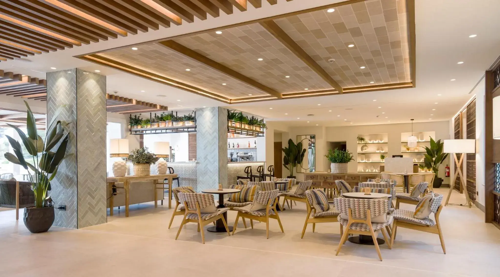 Lounge or bar, Restaurant/Places to Eat in Ilunion Menorca
