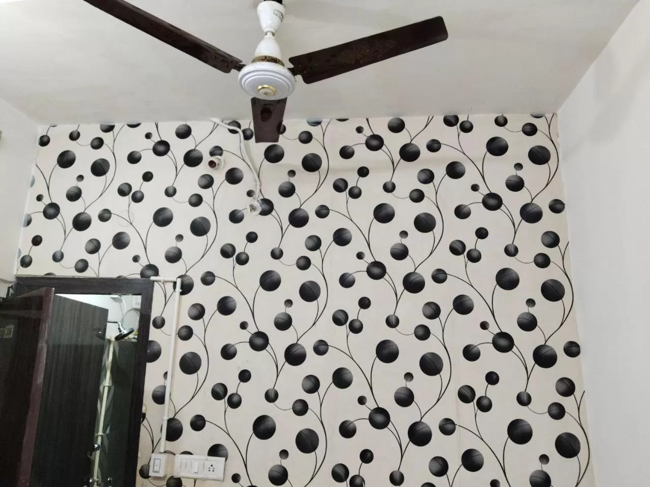 fireplace in Hotel Airlines