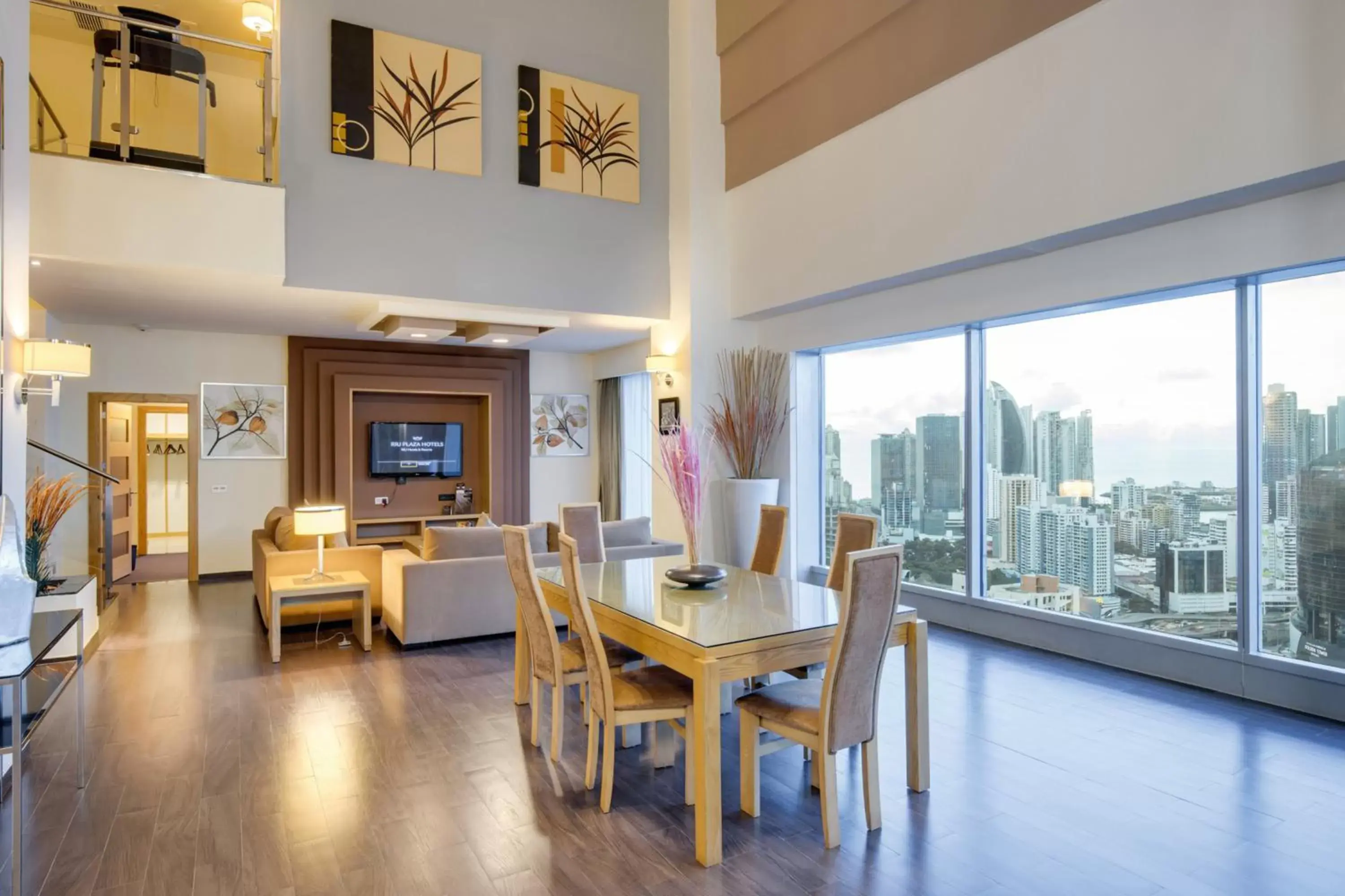 Living room in Riu Plaza Panamá