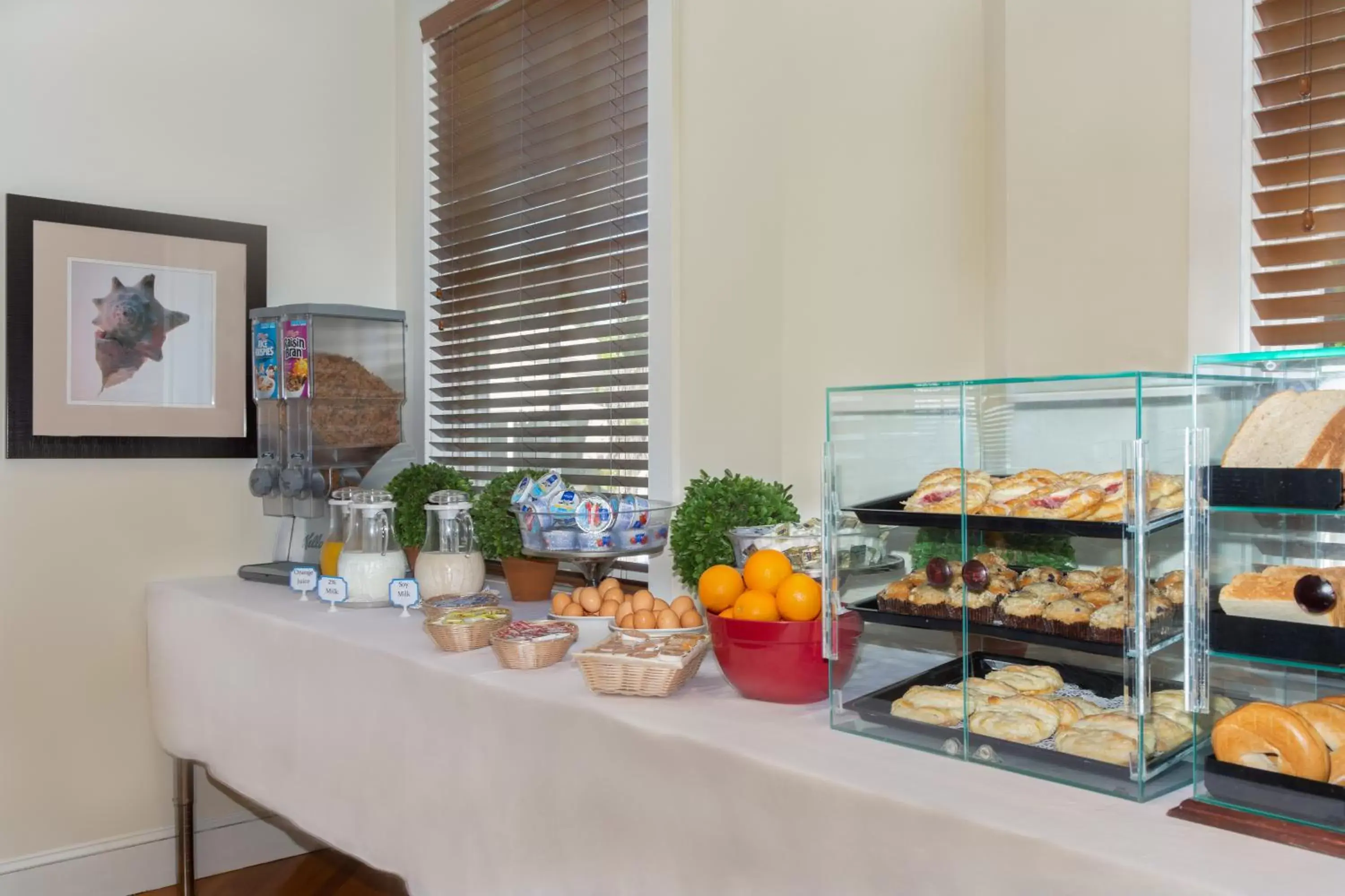 Continental breakfast, Food in Southernmost Inn Adult Exclusive