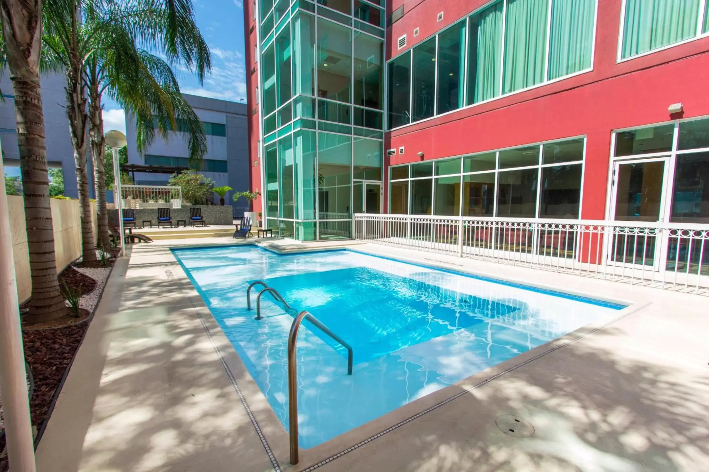 Swimming Pool in Courtyard Monterrey San Jeronimo