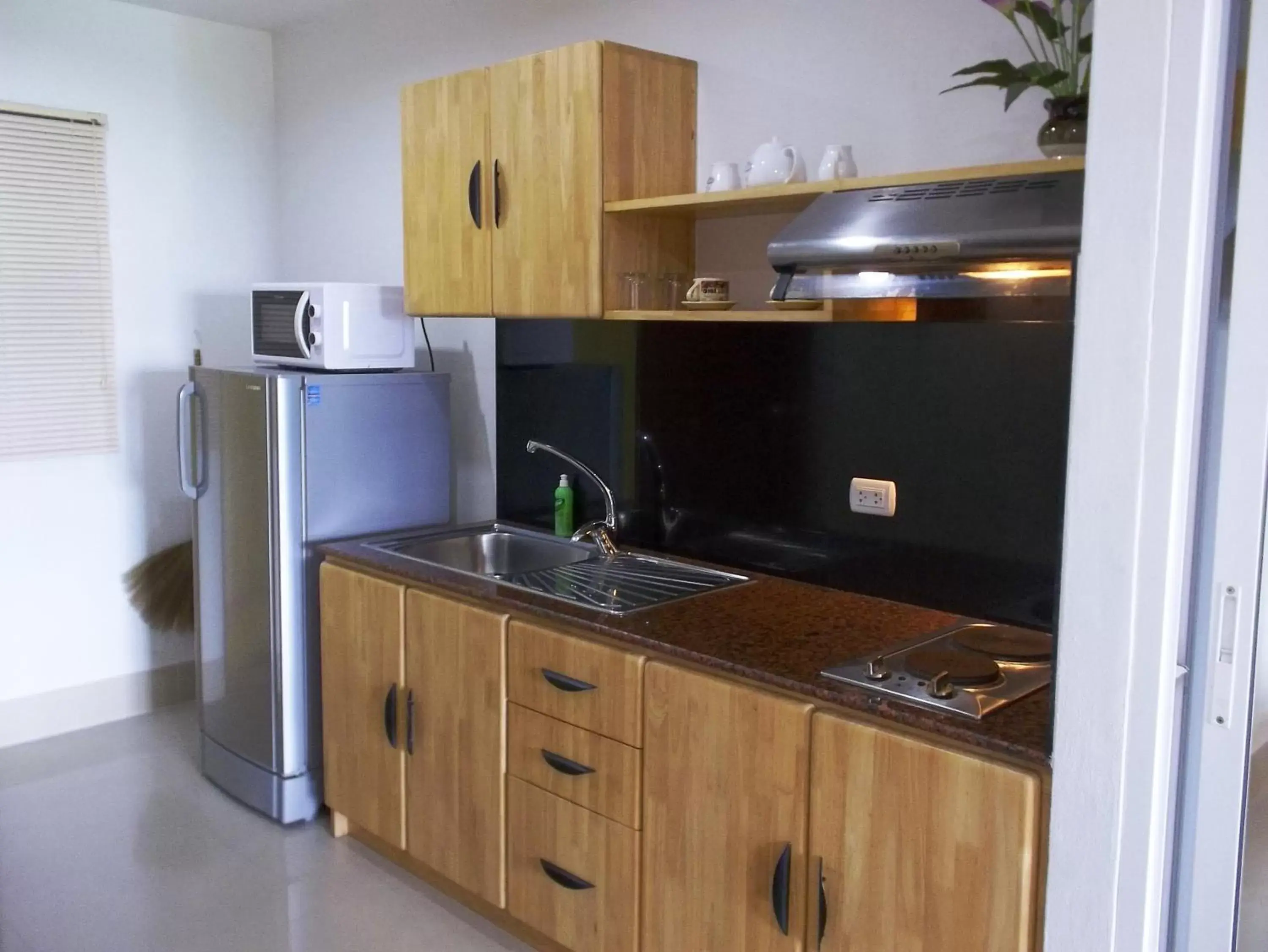 Kitchen or kitchenette, Kitchen/Kitchenette in Mountain Seaview Luxury Apartments