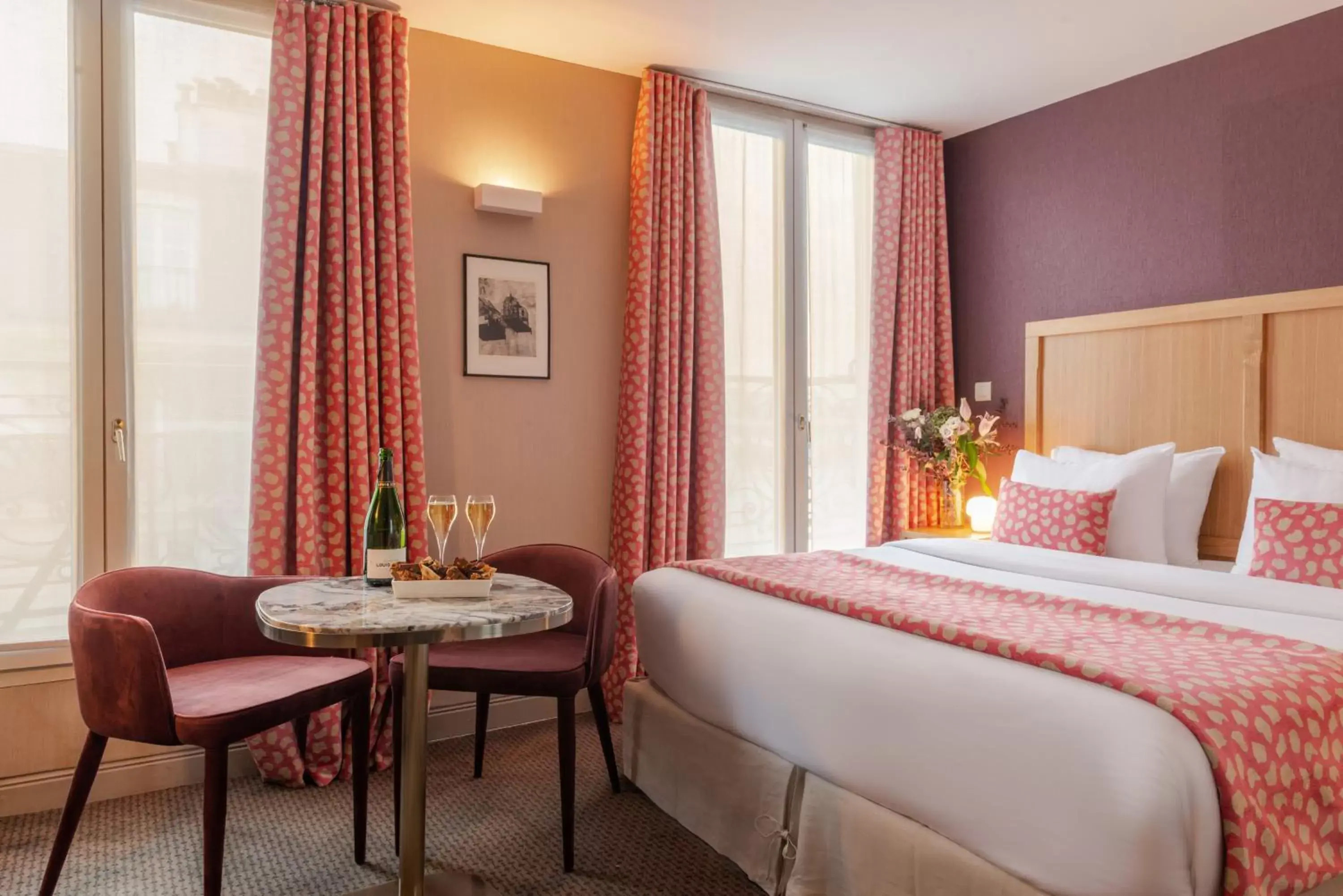 Superior Double or Twin Room in Hotel 29 Lepic