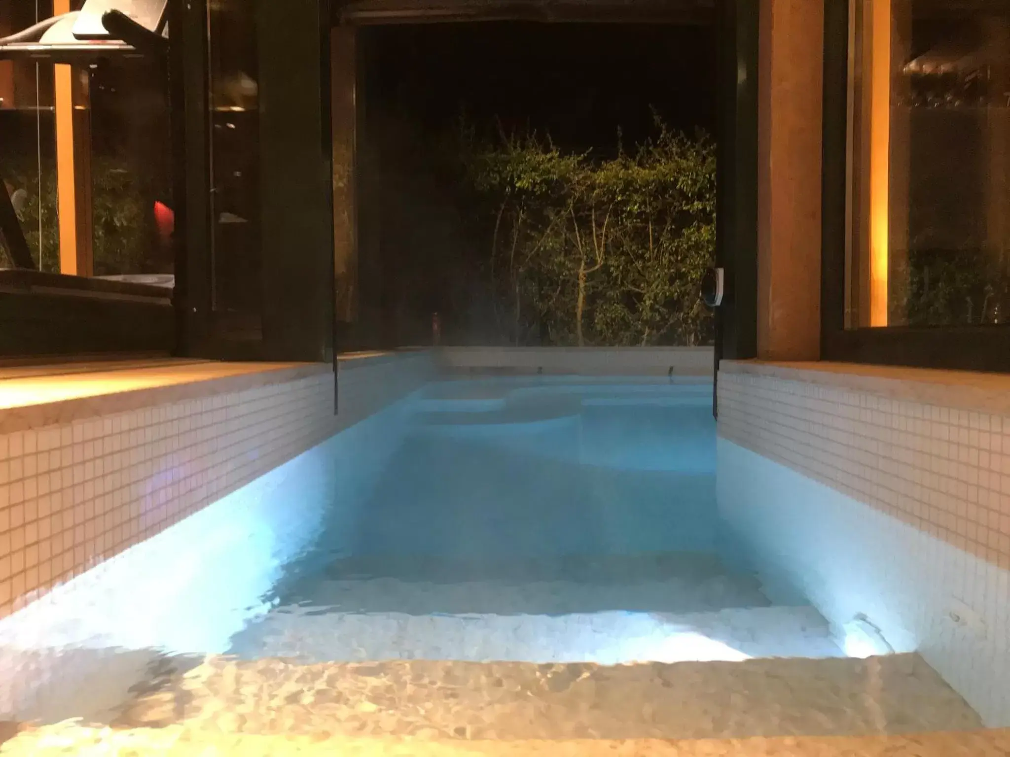 Hot Tub, Swimming Pool in Villa Abbondanzi Resort
