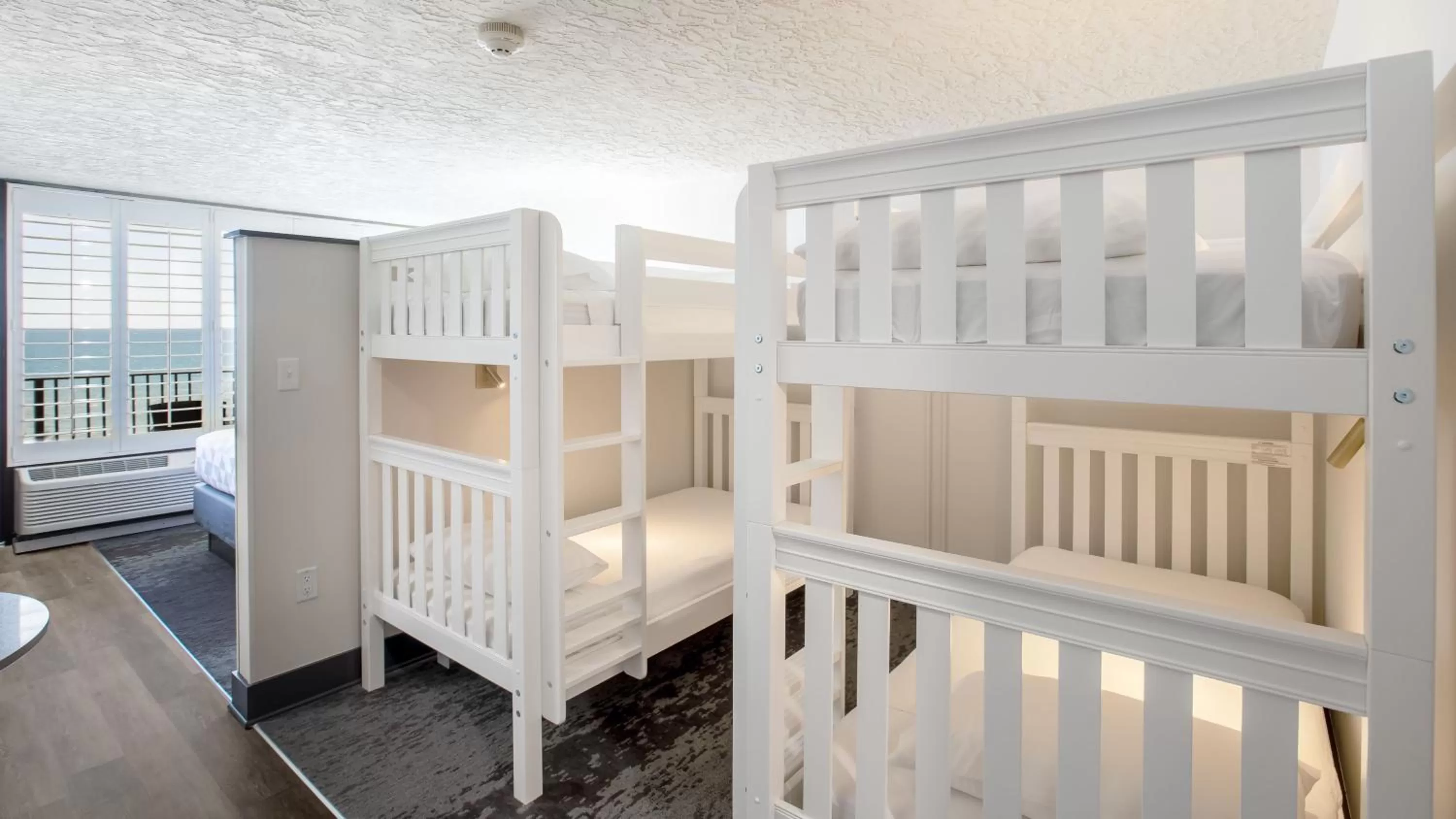 Queen Room with Bunk Beds in Holiday Inn Resort Panama City Beach - Beachfront, an IHG Hotel